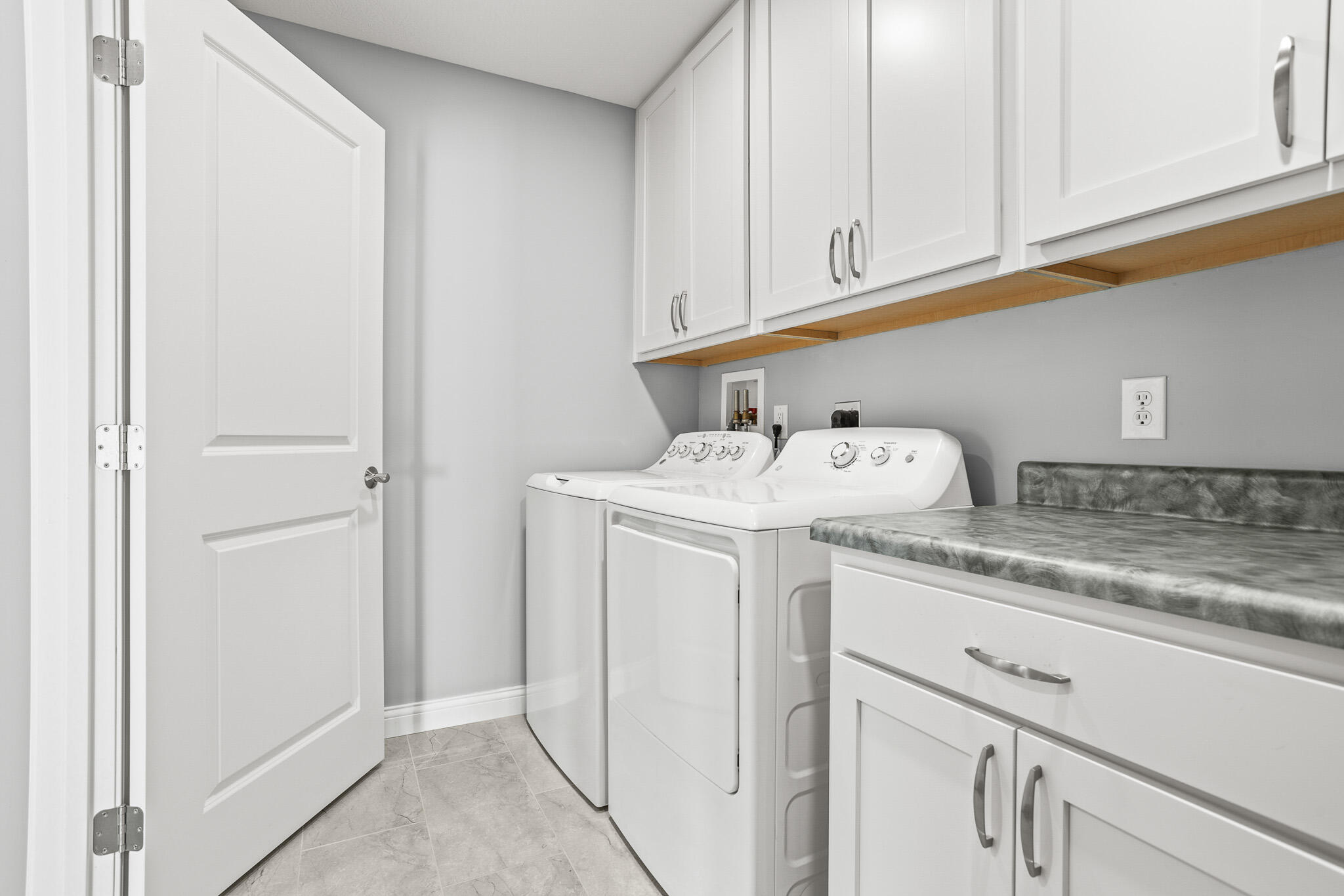 1151 Parklawn Court, Troy, Ohio 45373