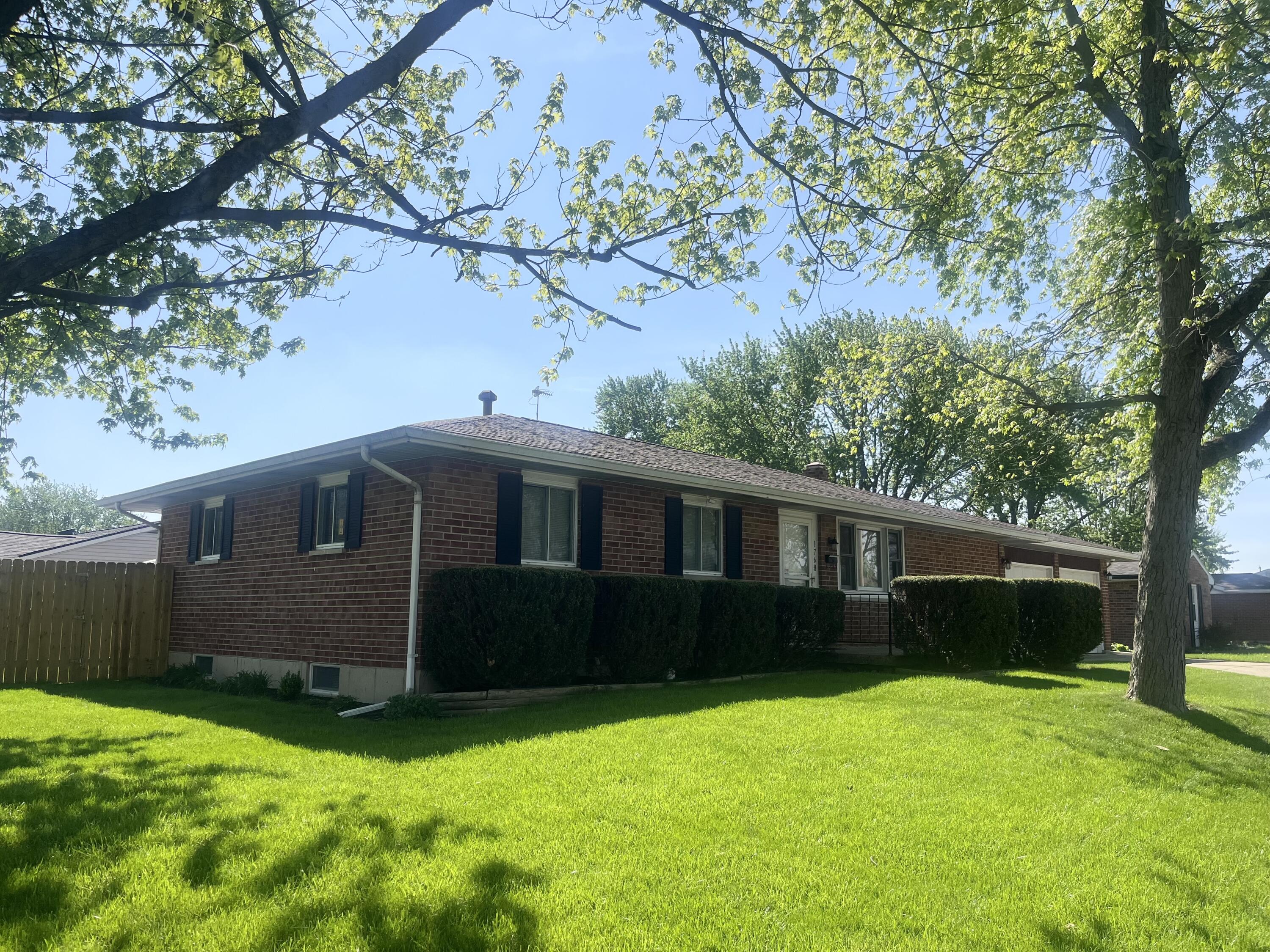 1768 Fair Oaks Drive, Sidney, Ohio 45365