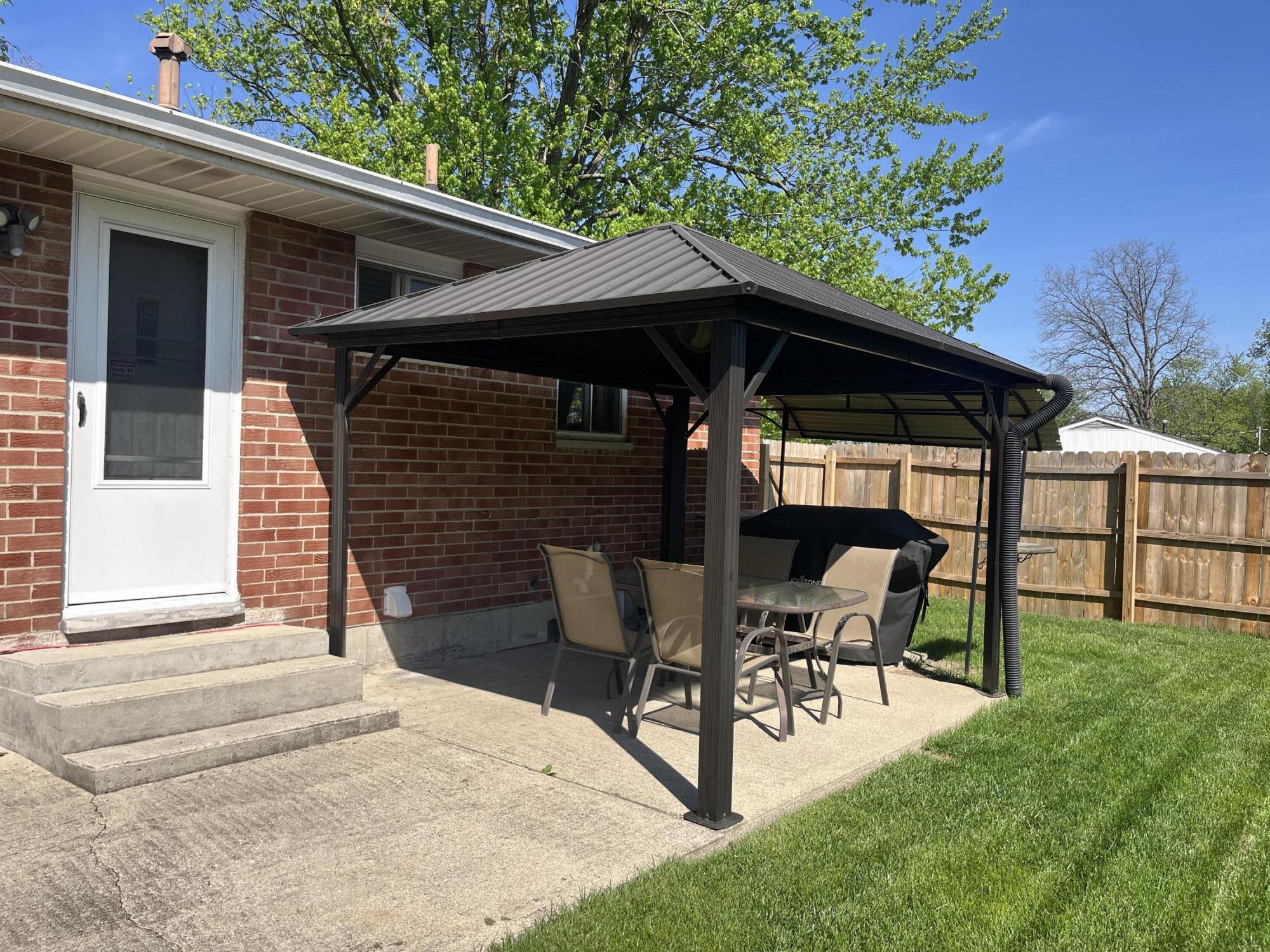 1768 Fair Oaks Drive, Sidney, Ohio 45365