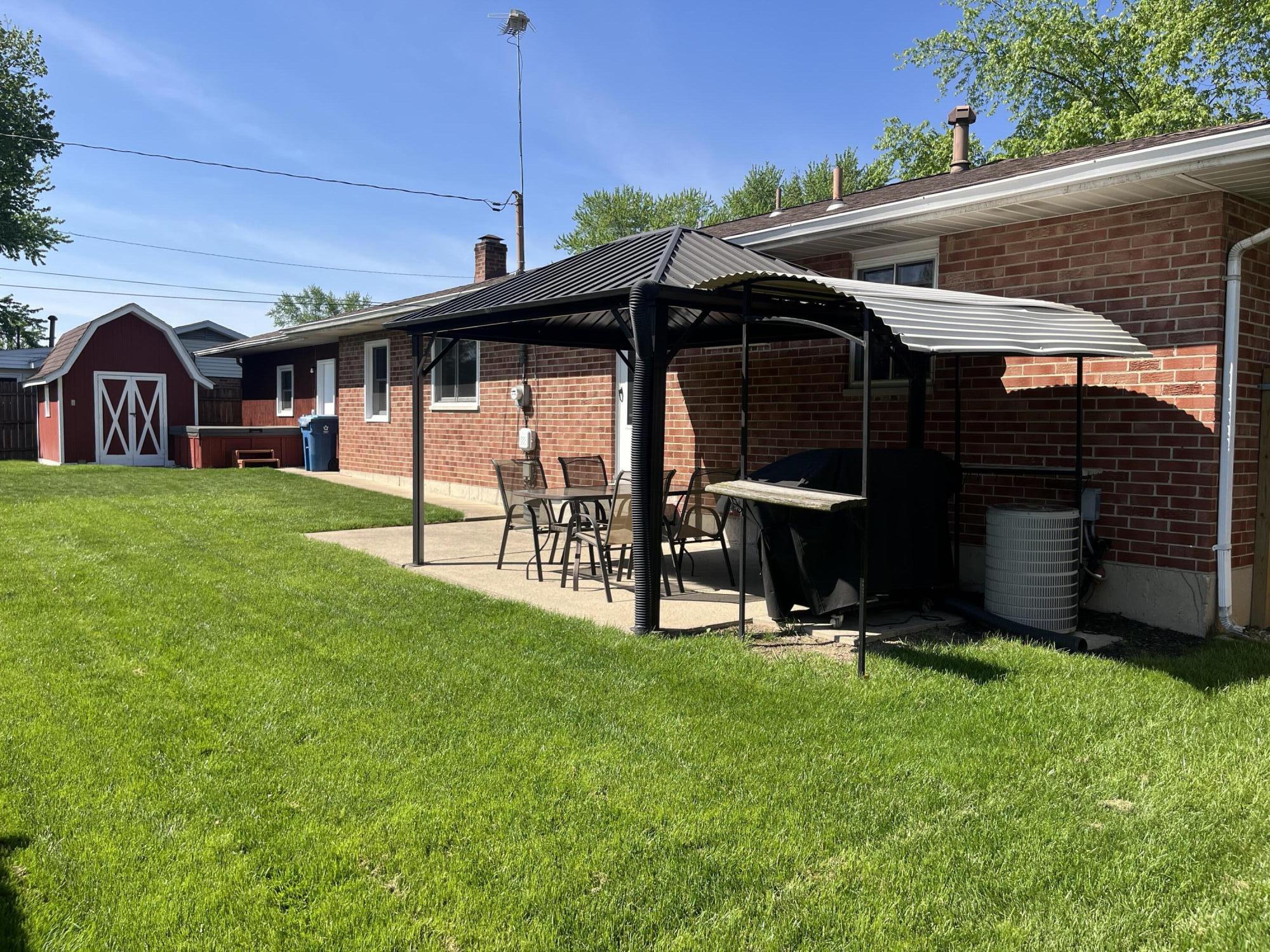 1768 Fair Oaks Drive, Sidney, Ohio 45365