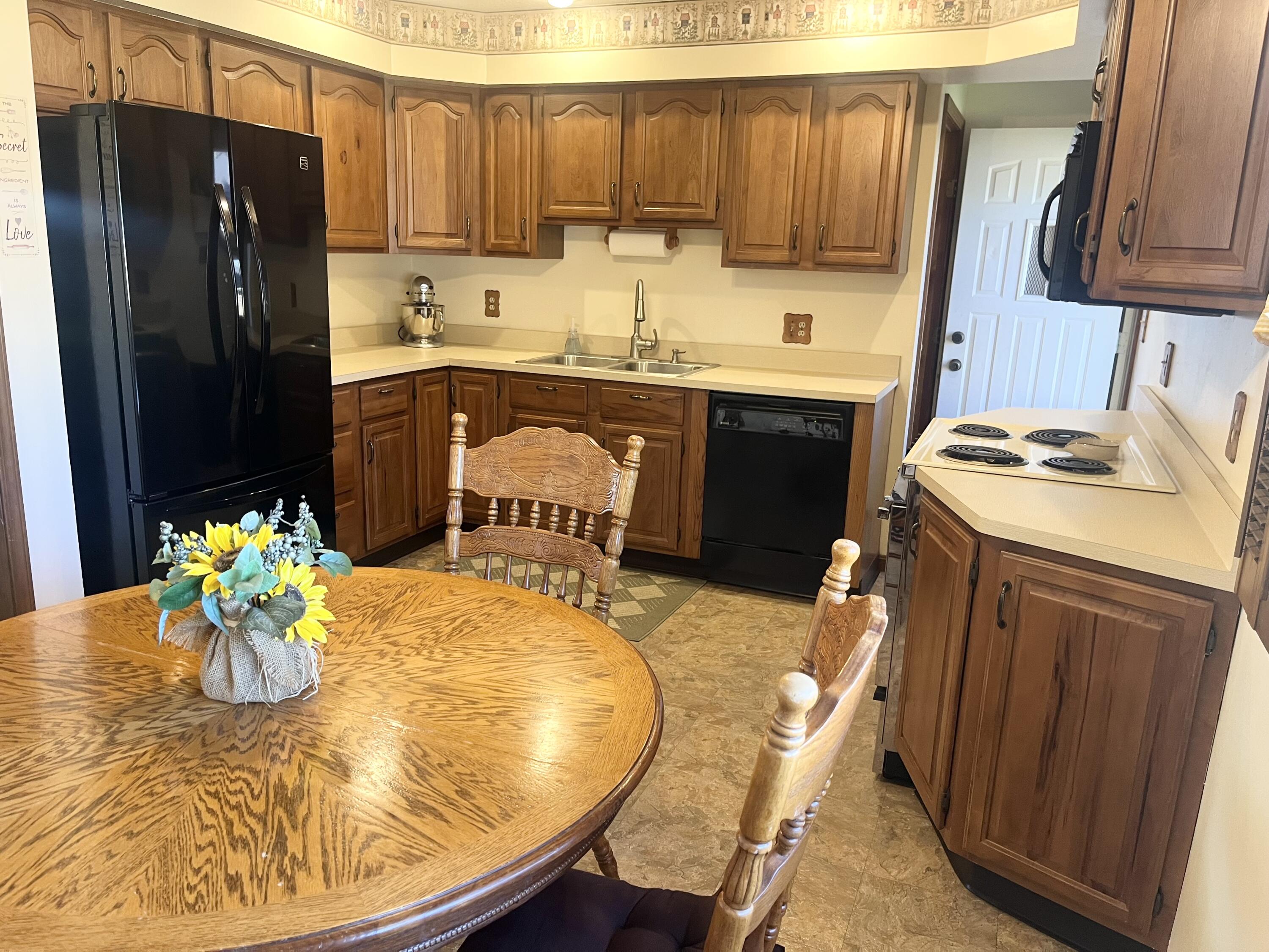 1768 Fair Oaks Drive, Sidney, Ohio 45365