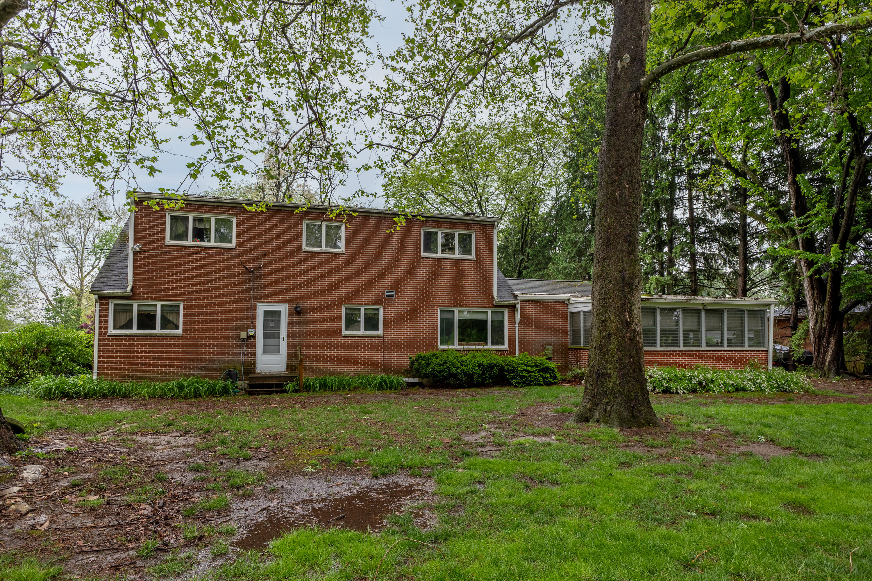 517 Locust Hill Drive, Englewood, Ohio 45322