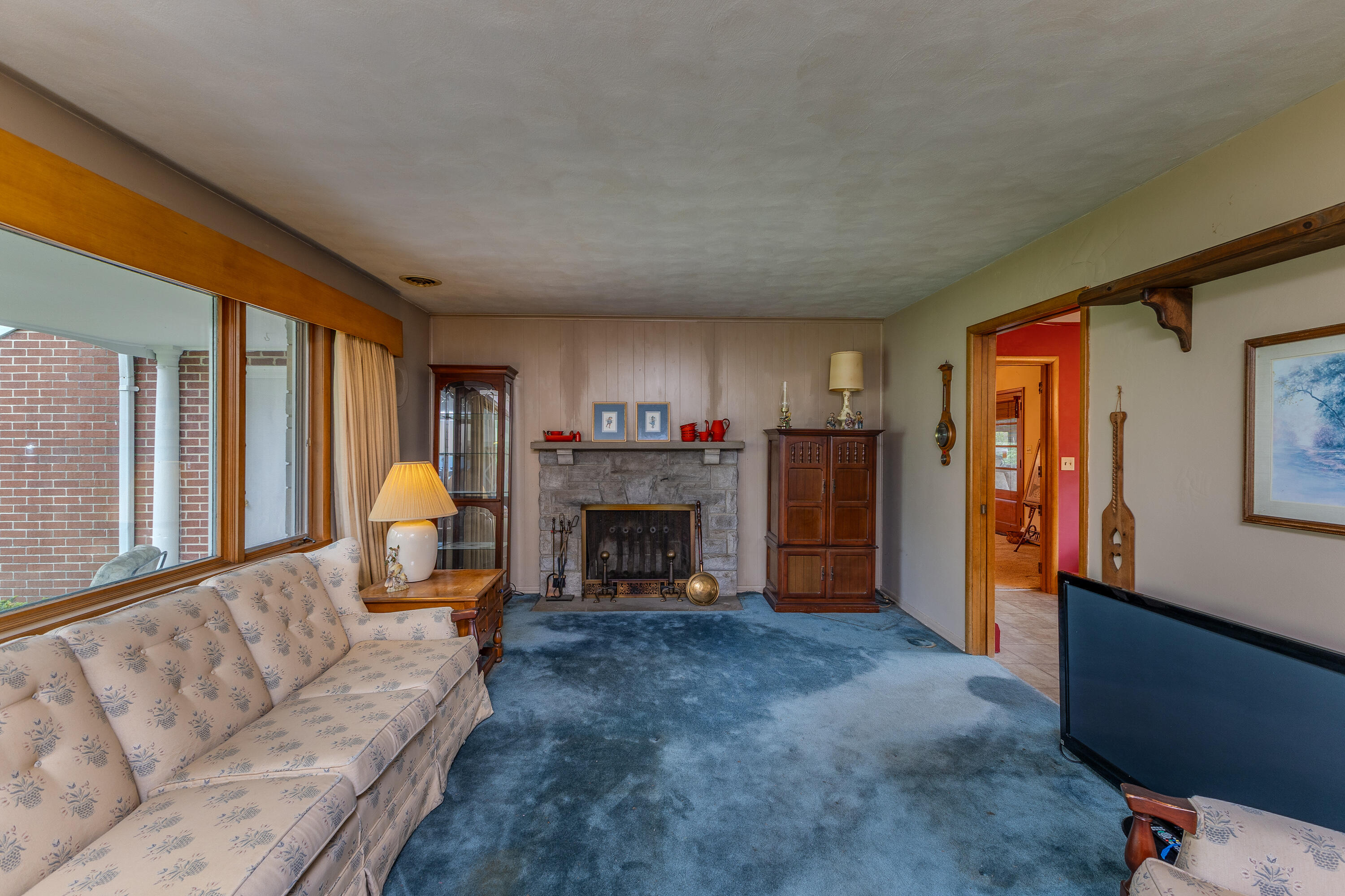 517 Locust Hill Drive, Englewood, Ohio 45322
