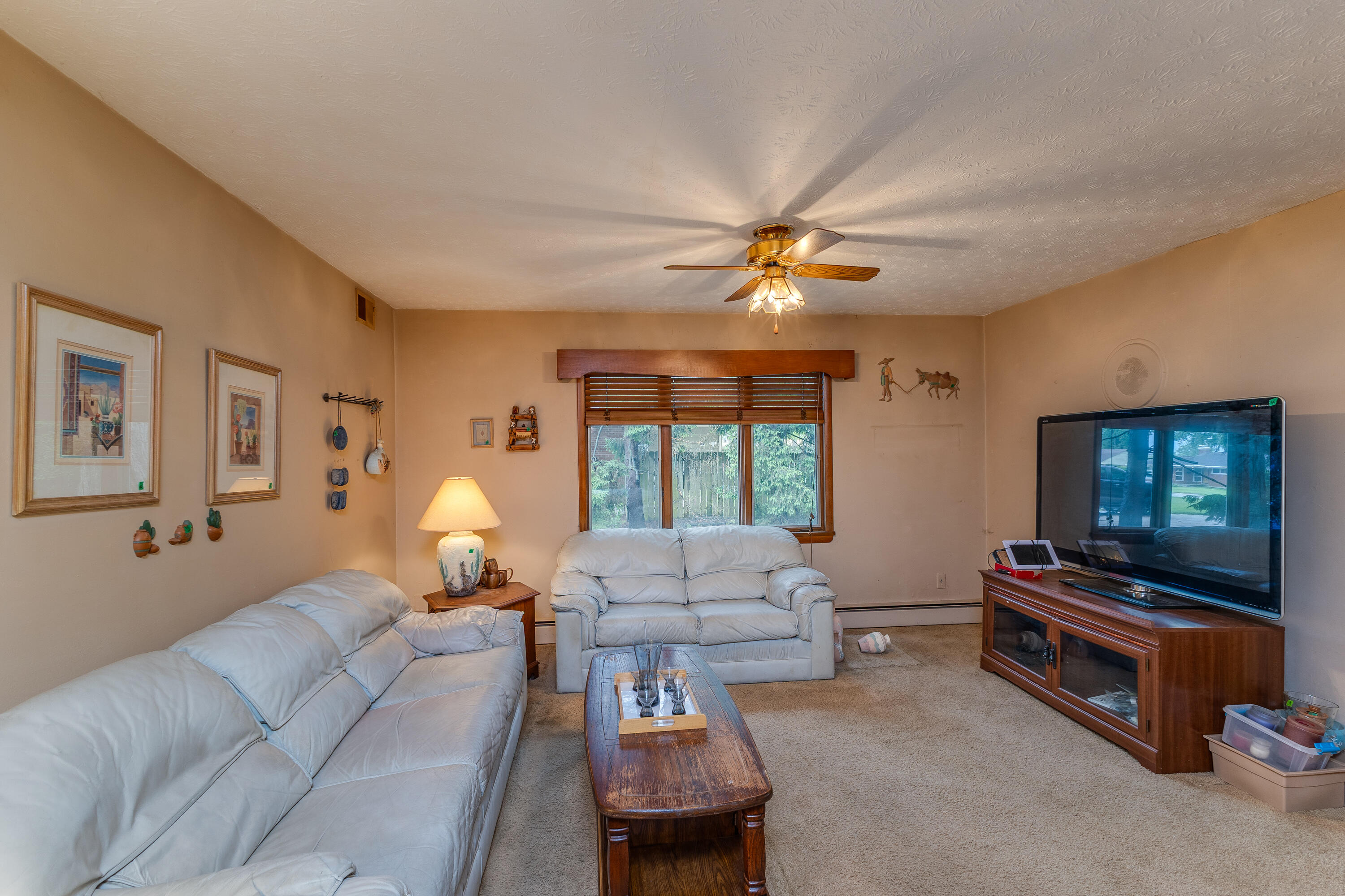 517 Locust Hill Drive, Englewood, Ohio 45322