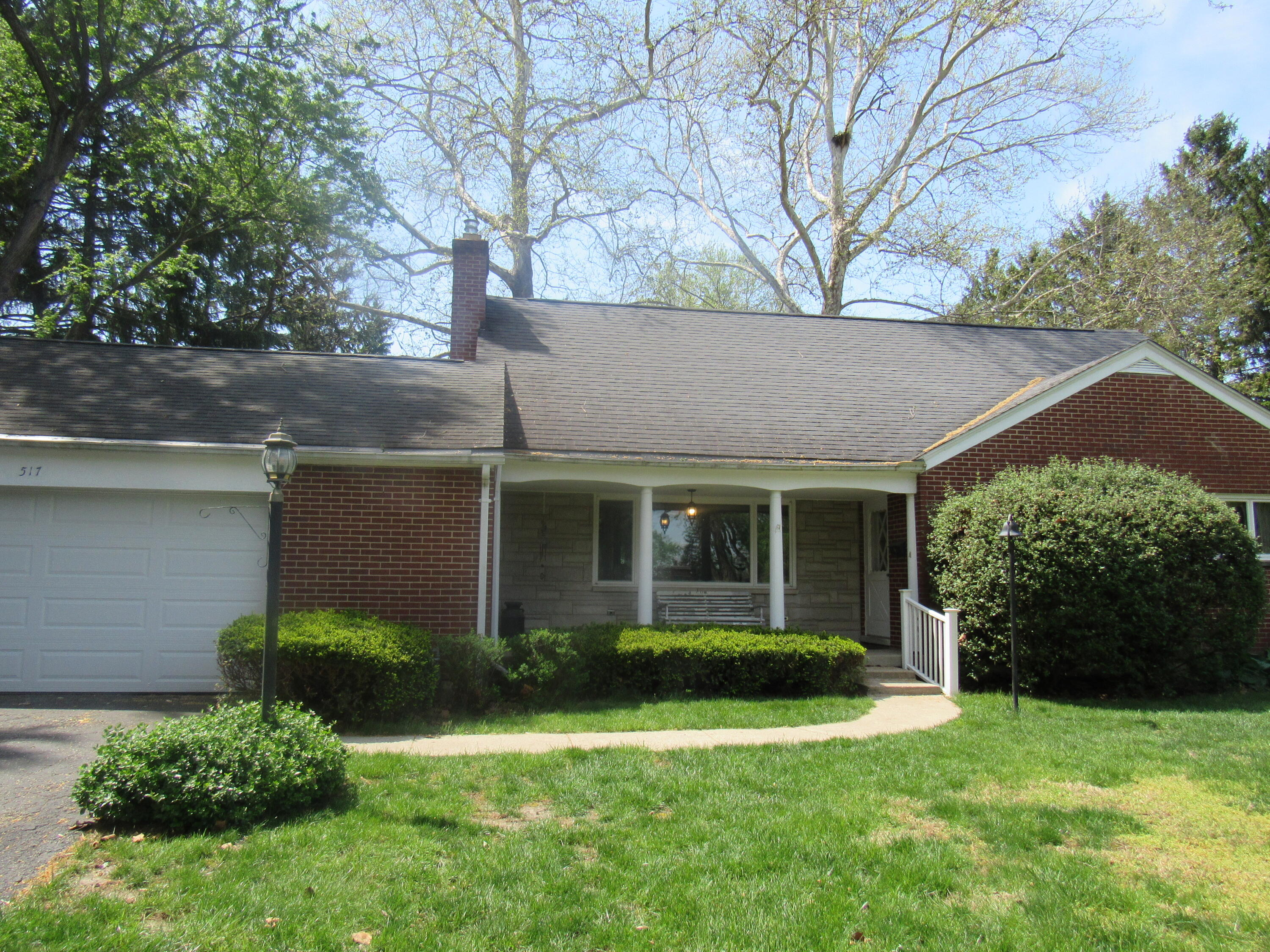 517 Locust Hill Drive, Englewood, Ohio 45322