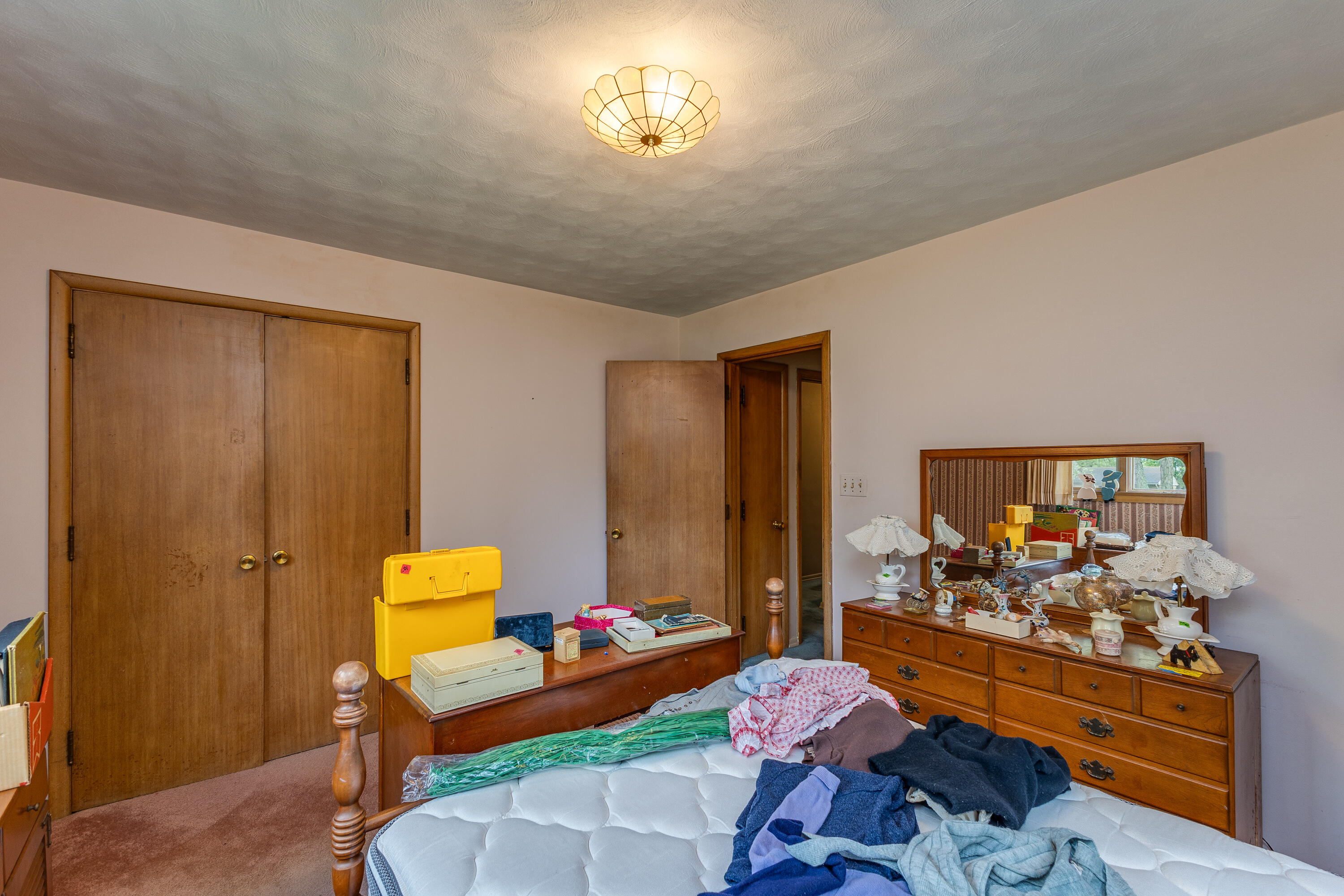517 Locust Hill Drive, Englewood, Ohio 45322