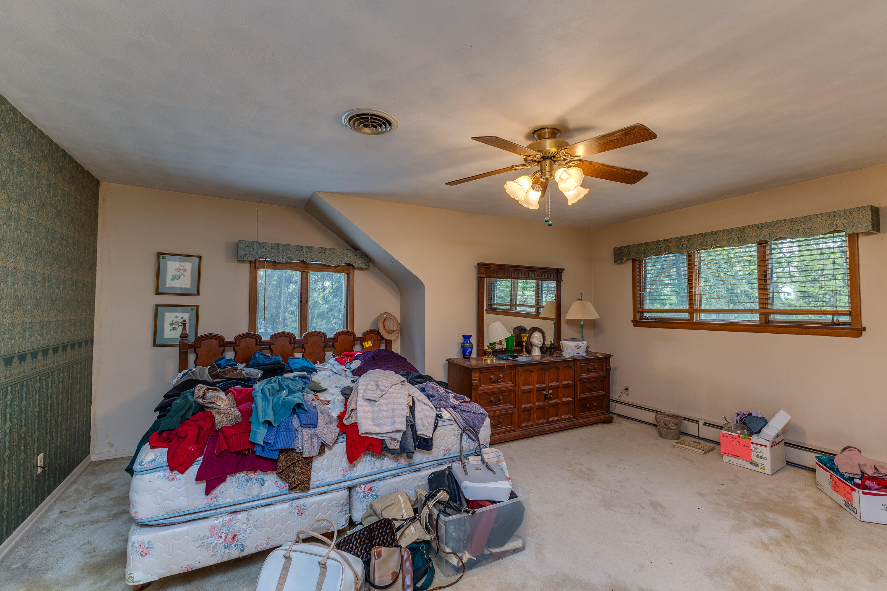 517 Locust Hill Drive, Englewood, Ohio 45322