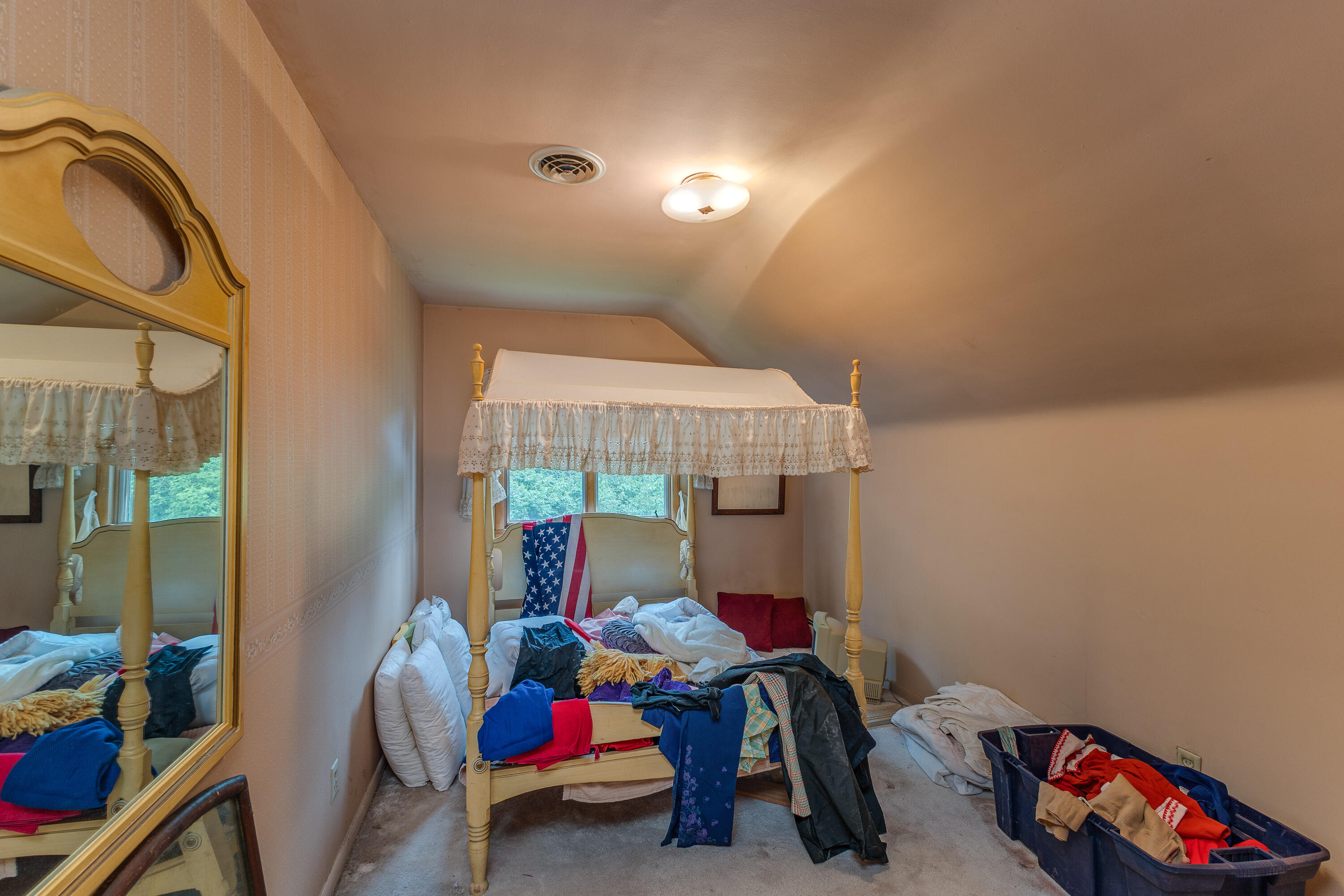517 Locust Hill Drive, Englewood, Ohio 45322