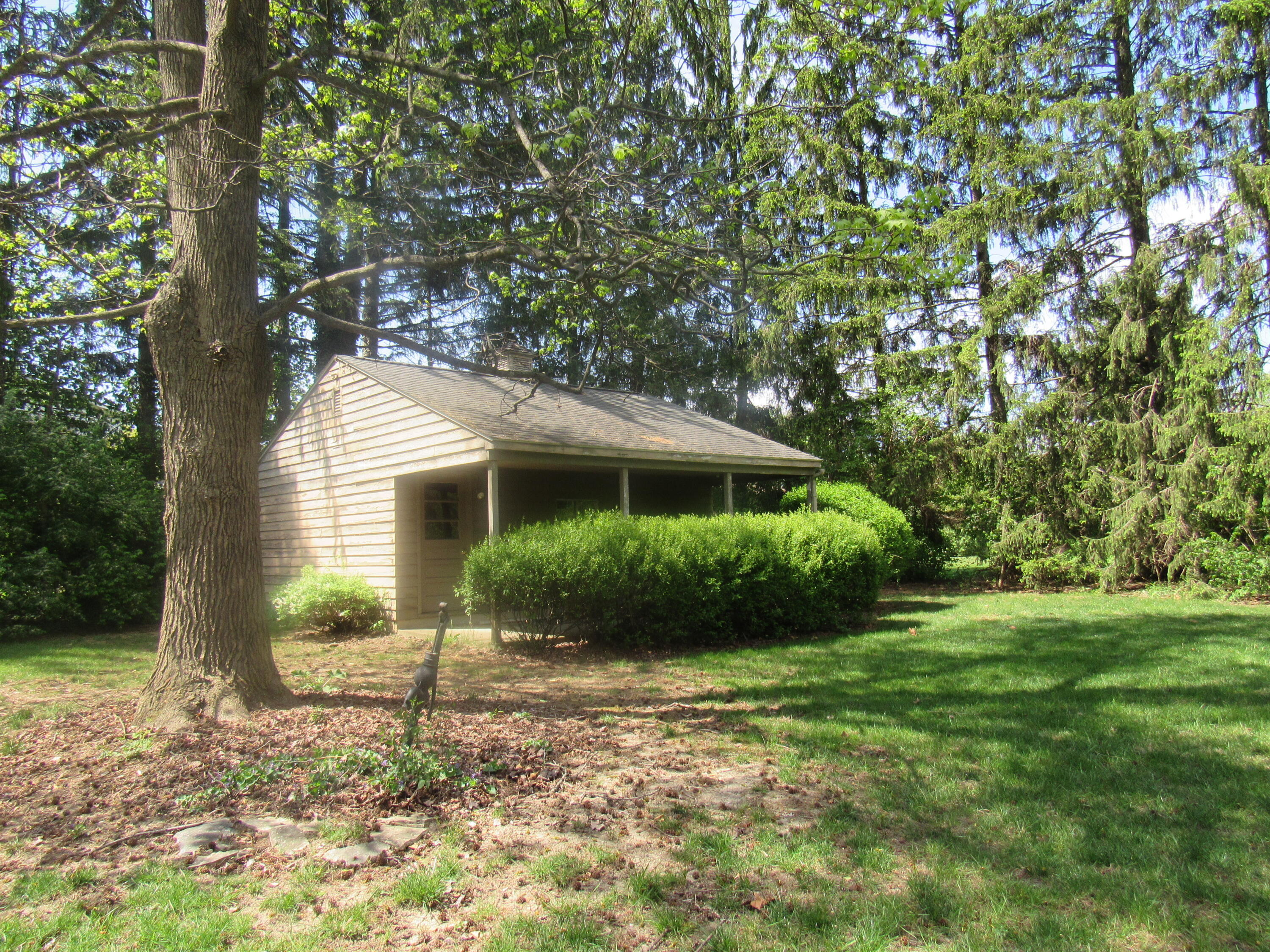 517 Locust Hill Drive, Englewood, Ohio 45322