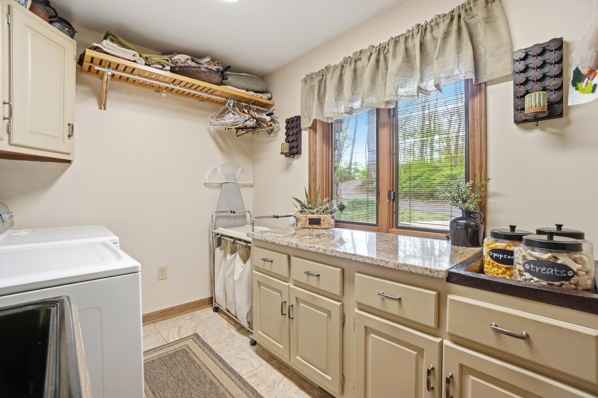 430 Leander Drive, Springfield, Ohio 45504