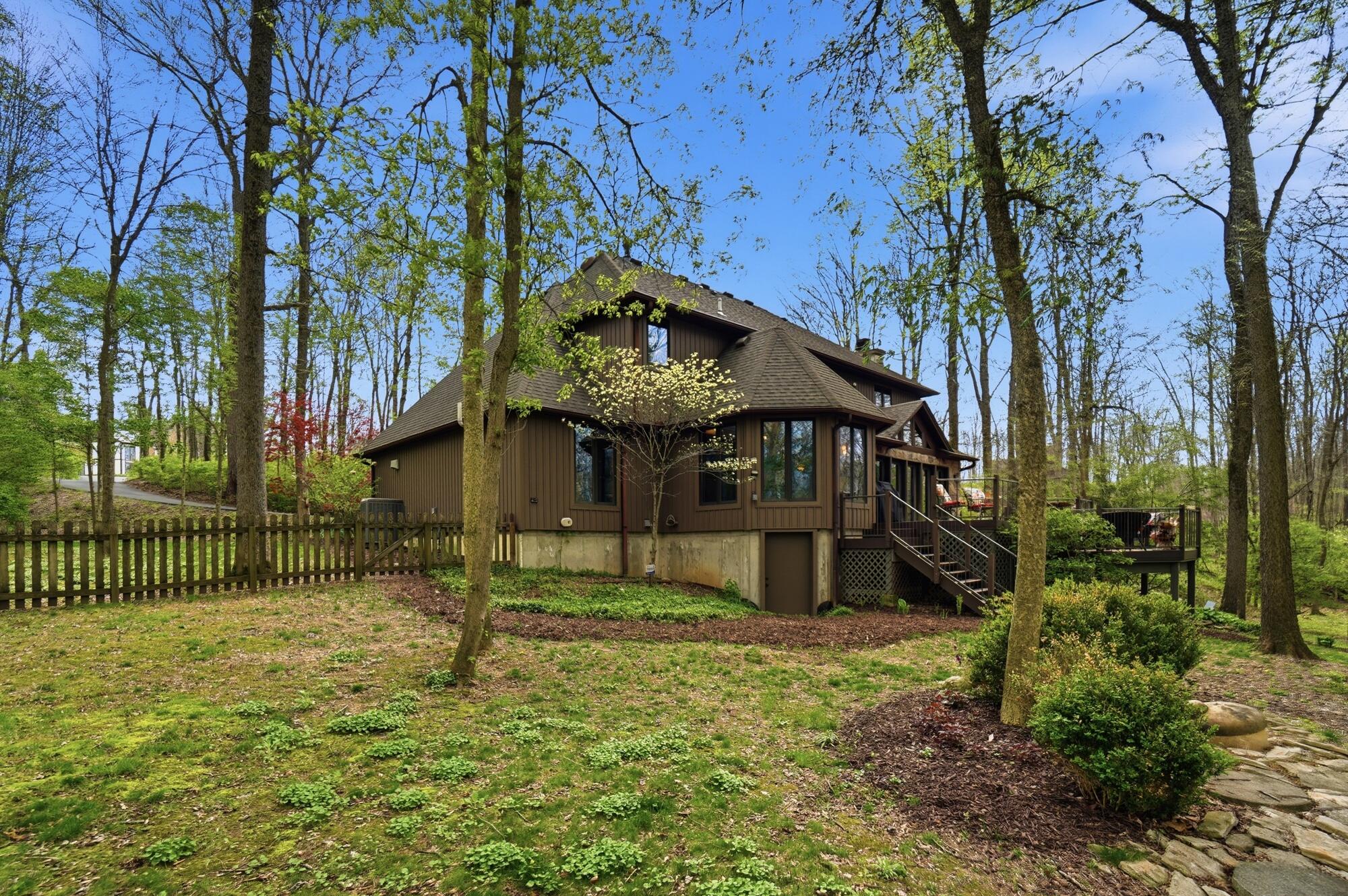 430 Leander Drive, Springfield, Ohio 45504