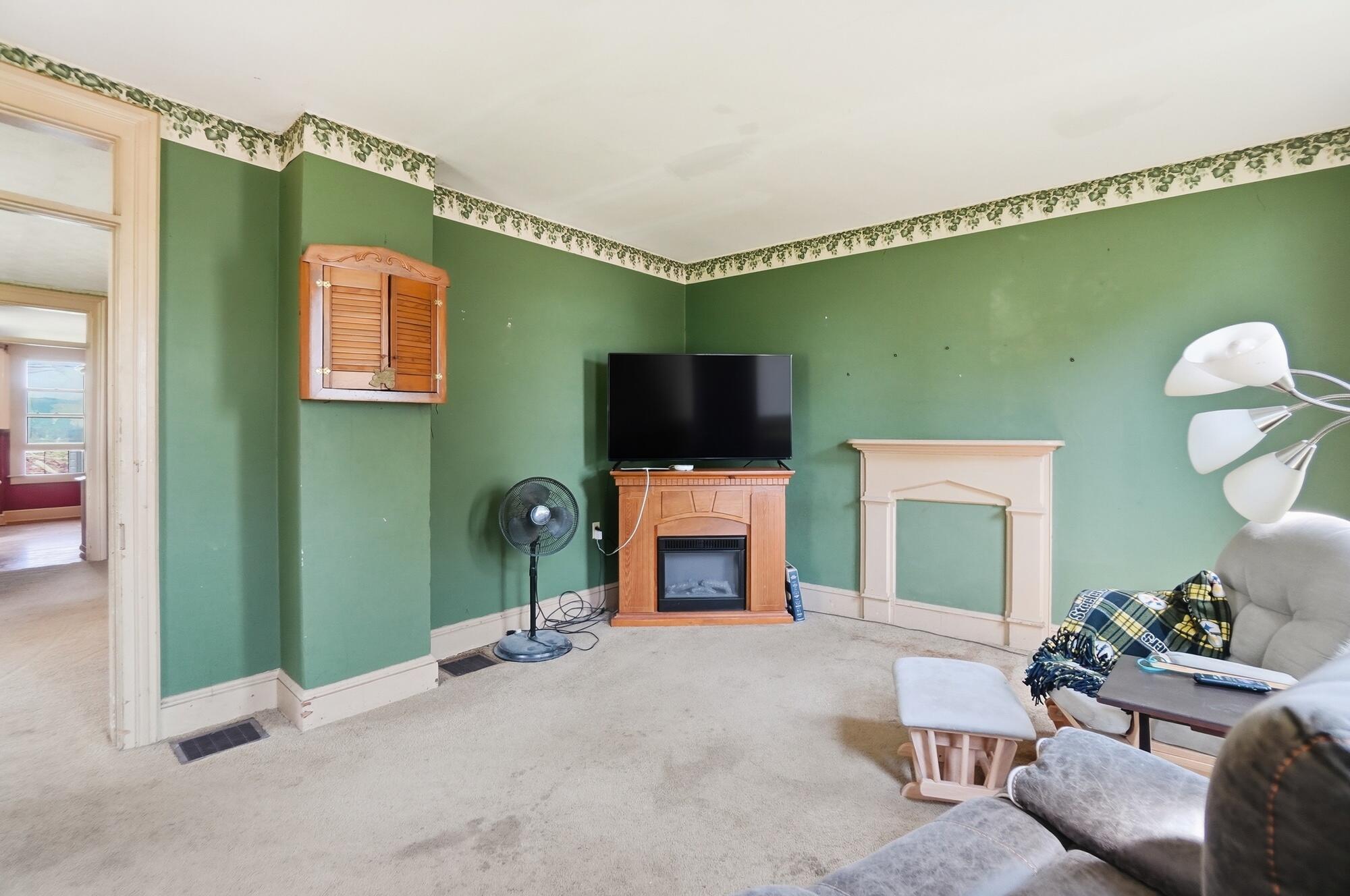 144 Eagle City Road, Springfield, Ohio 45503