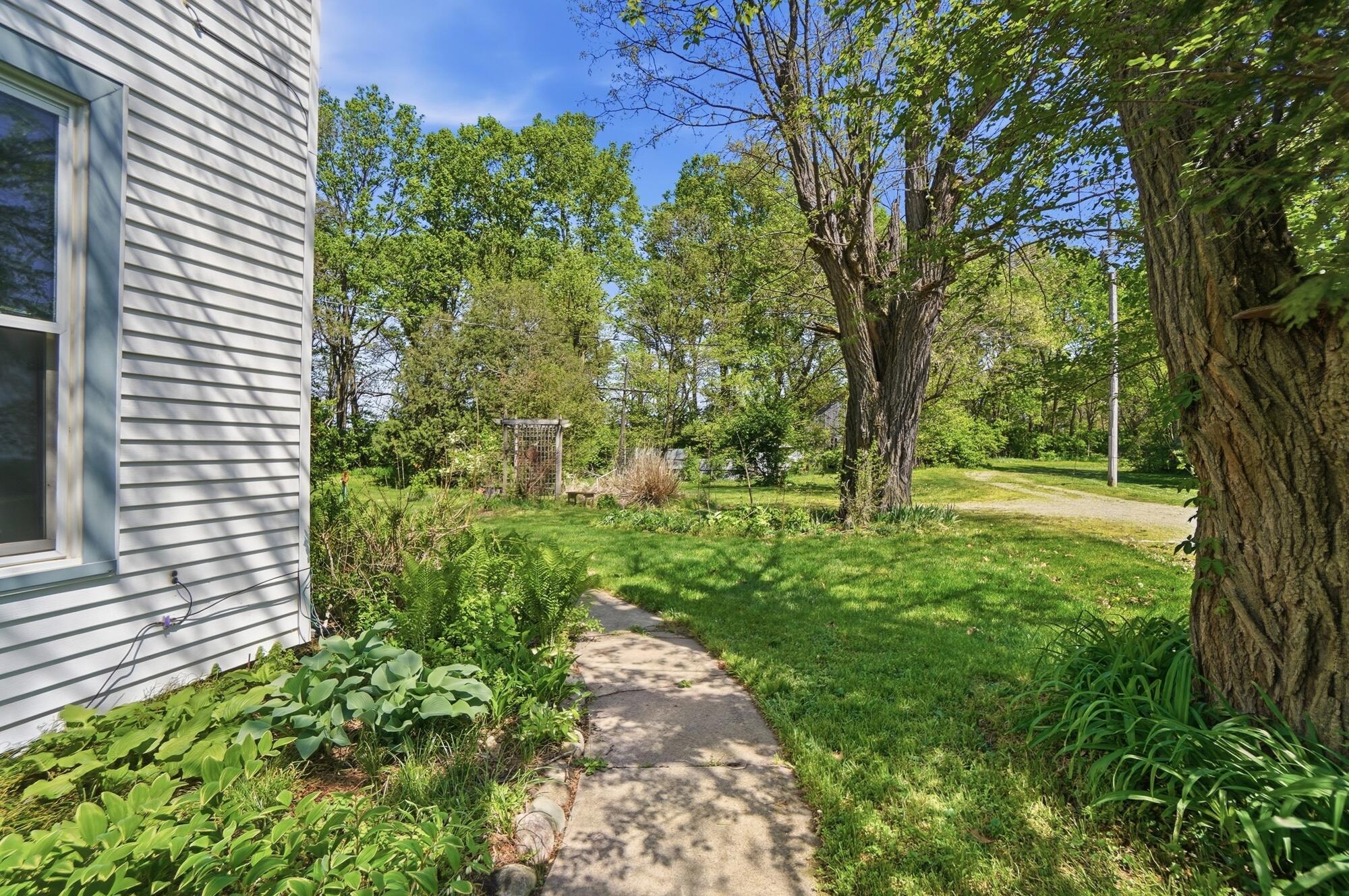 144 Eagle City Road, Springfield, Ohio 45503