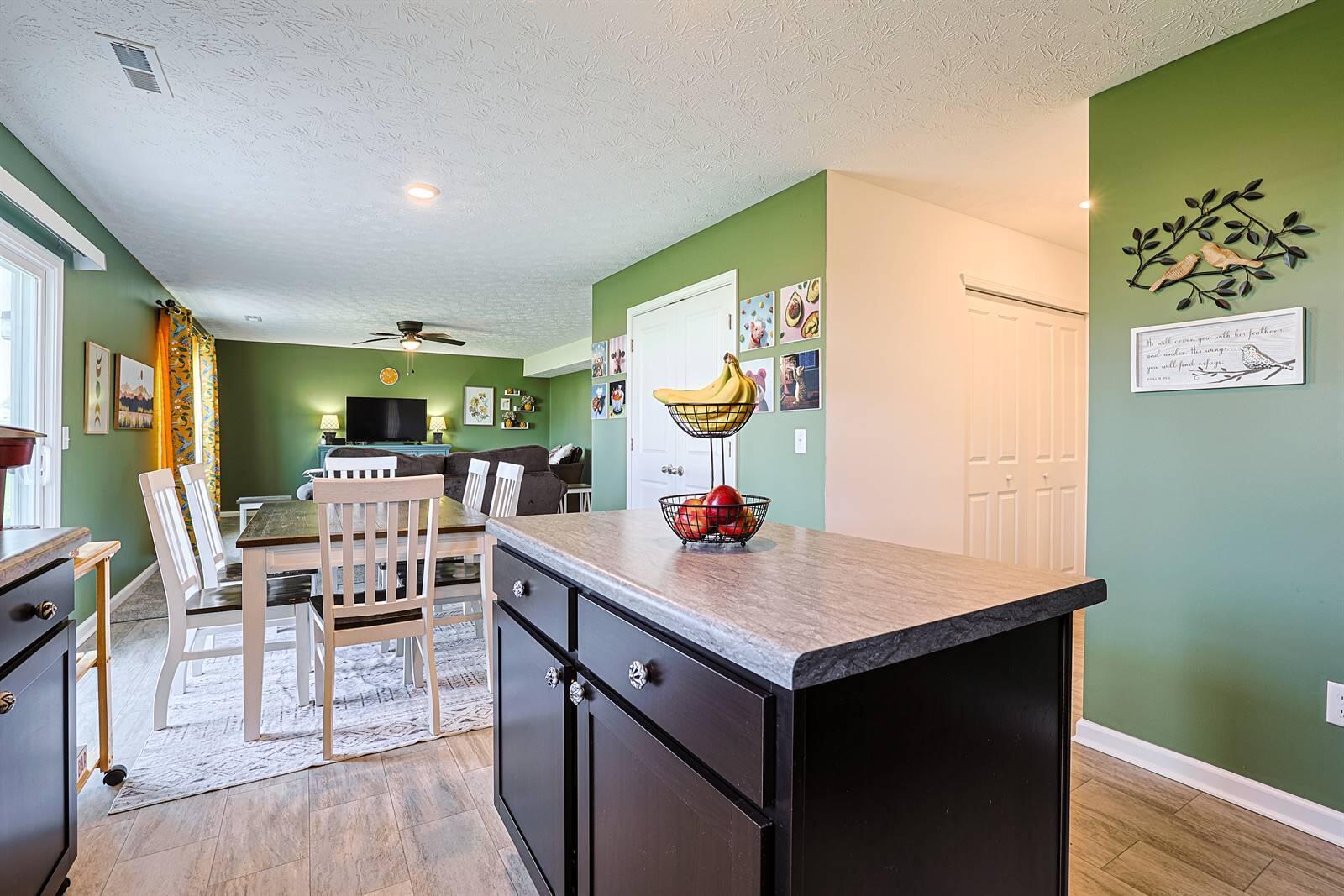 163 Autumn Maple Lane, Brookville, Ohio 45309