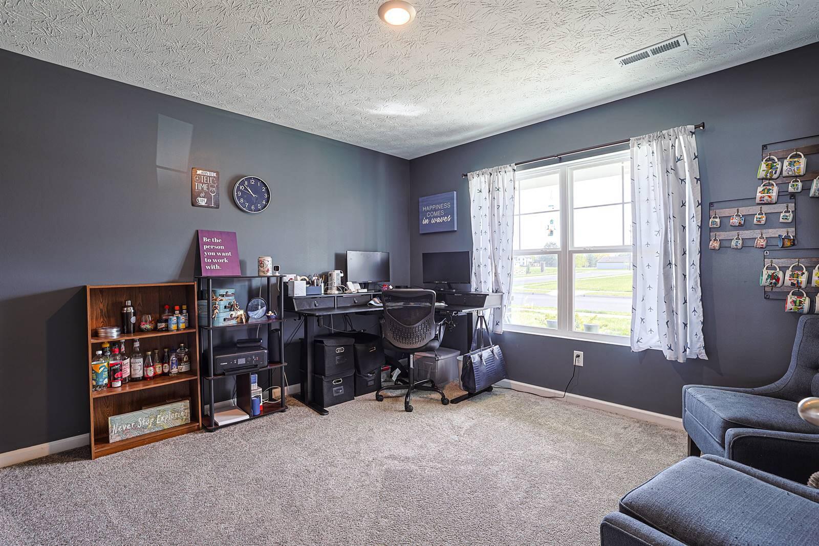 163 Autumn Maple Lane, Brookville, Ohio 45309