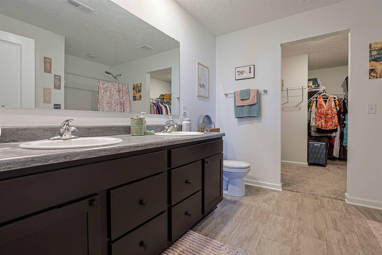 163 Autumn Maple Lane, Brookville, Ohio 45309