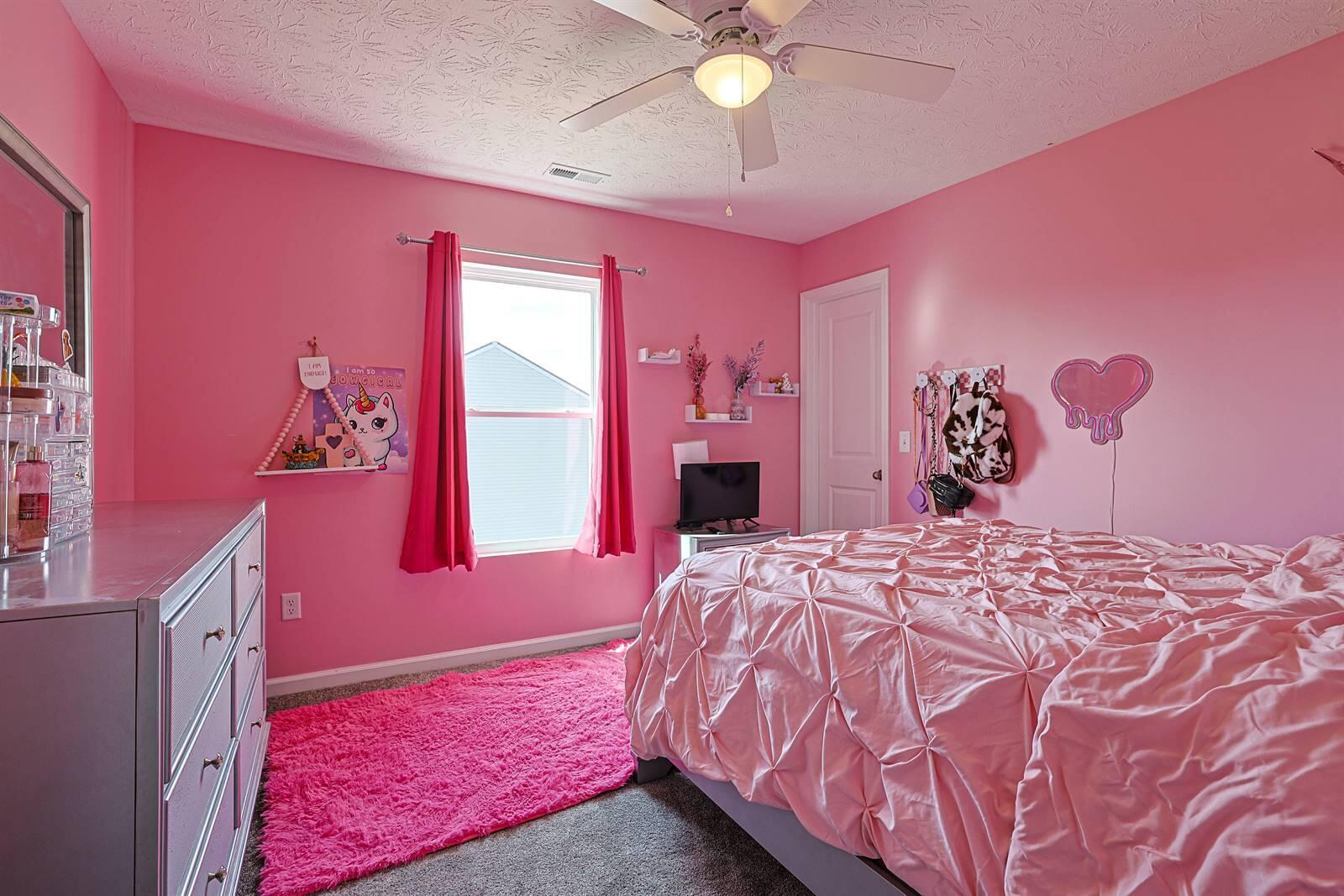 163 Autumn Maple Lane, Brookville, Ohio 45309