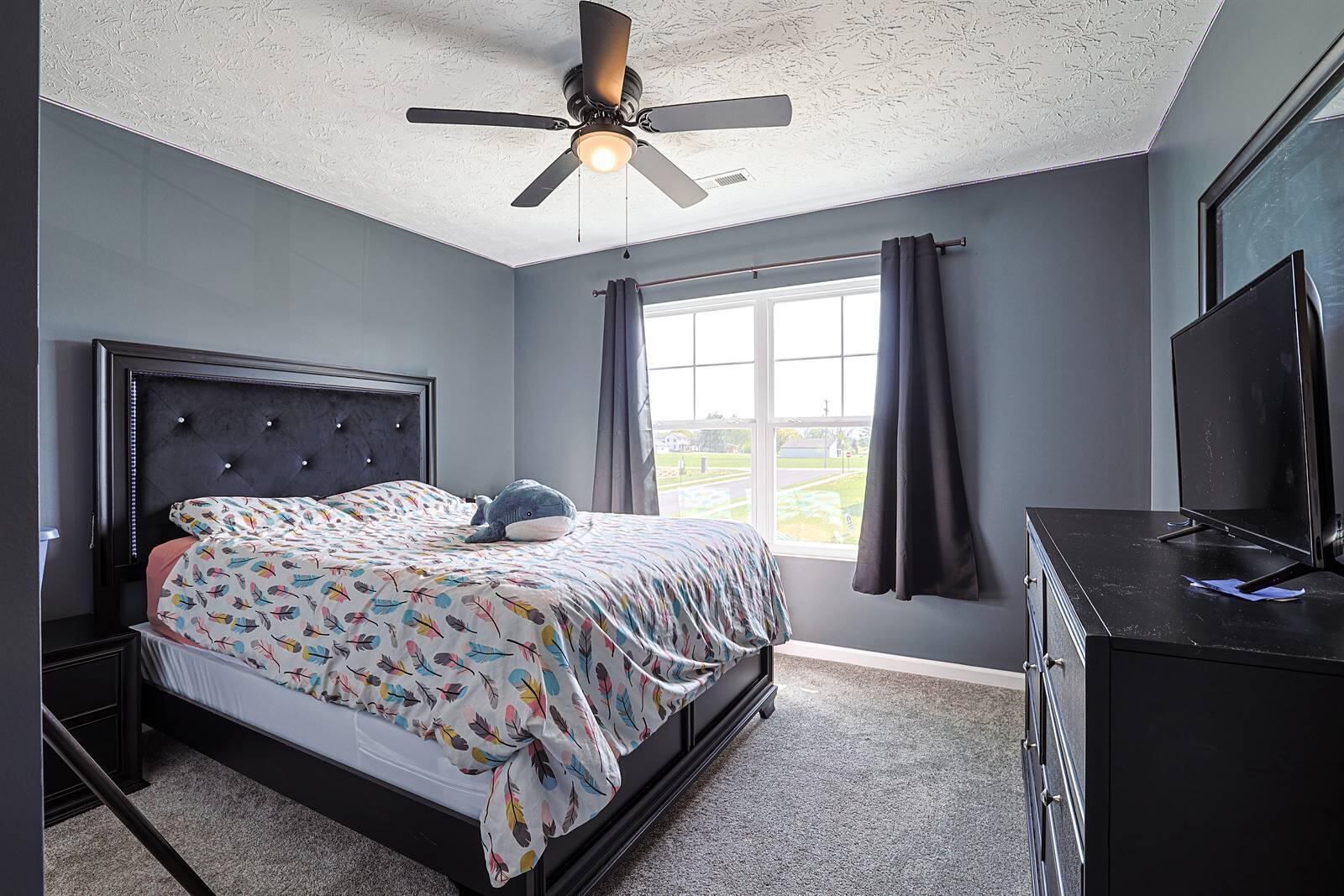 163 Autumn Maple Lane, Brookville, Ohio 45309