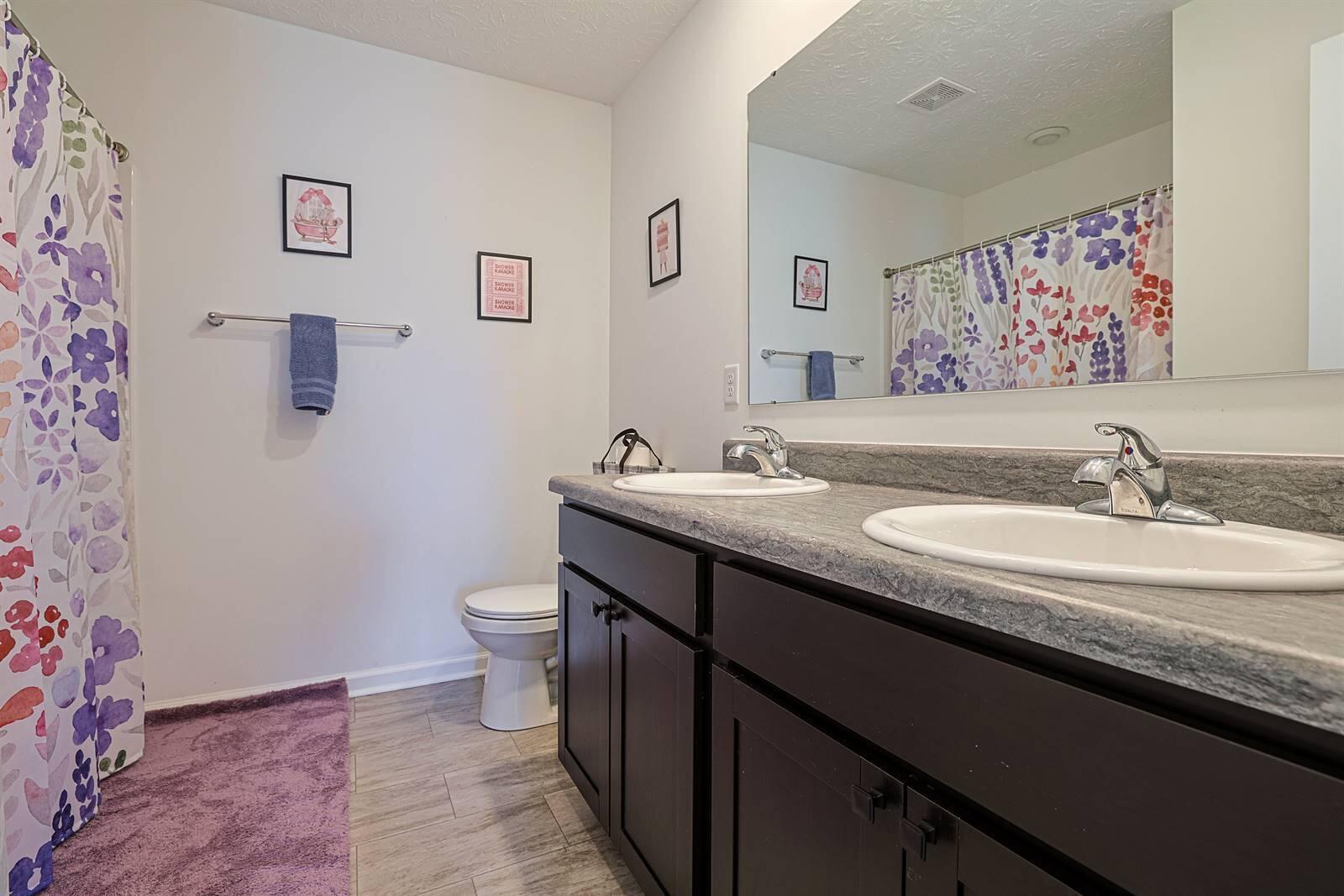 163 Autumn Maple Lane, Brookville, Ohio 45309