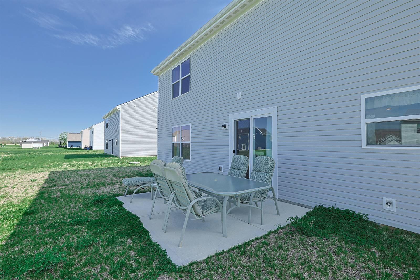 163 Autumn Maple Lane, Brookville, Ohio 45309