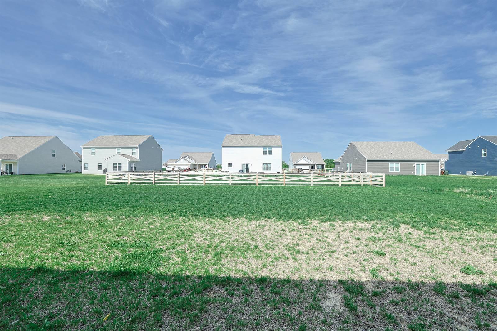 163 Autumn Maple Lane, Brookville, Ohio 45309