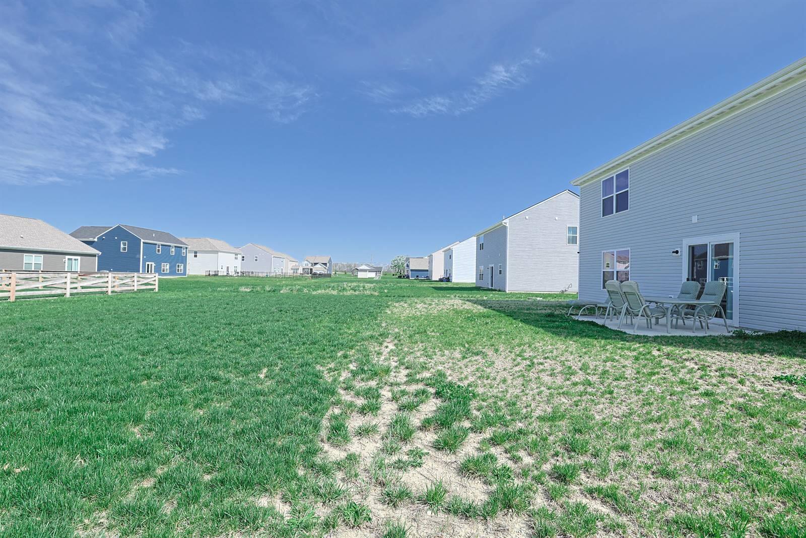 163 Autumn Maple Lane, Brookville, Ohio 45309