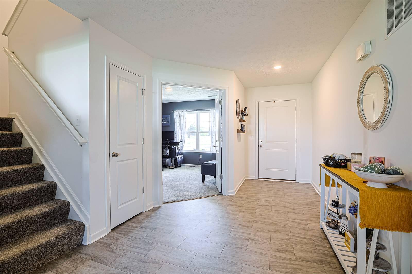 163 Autumn Maple Lane, Brookville, Ohio 45309