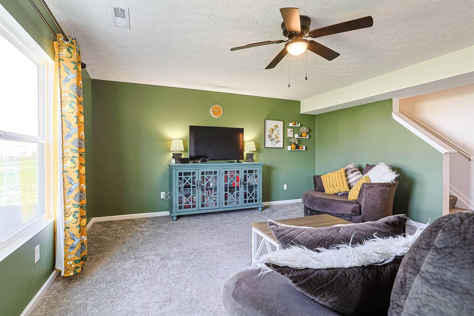 163 Autumn Maple Lane, Brookville, Ohio 45309