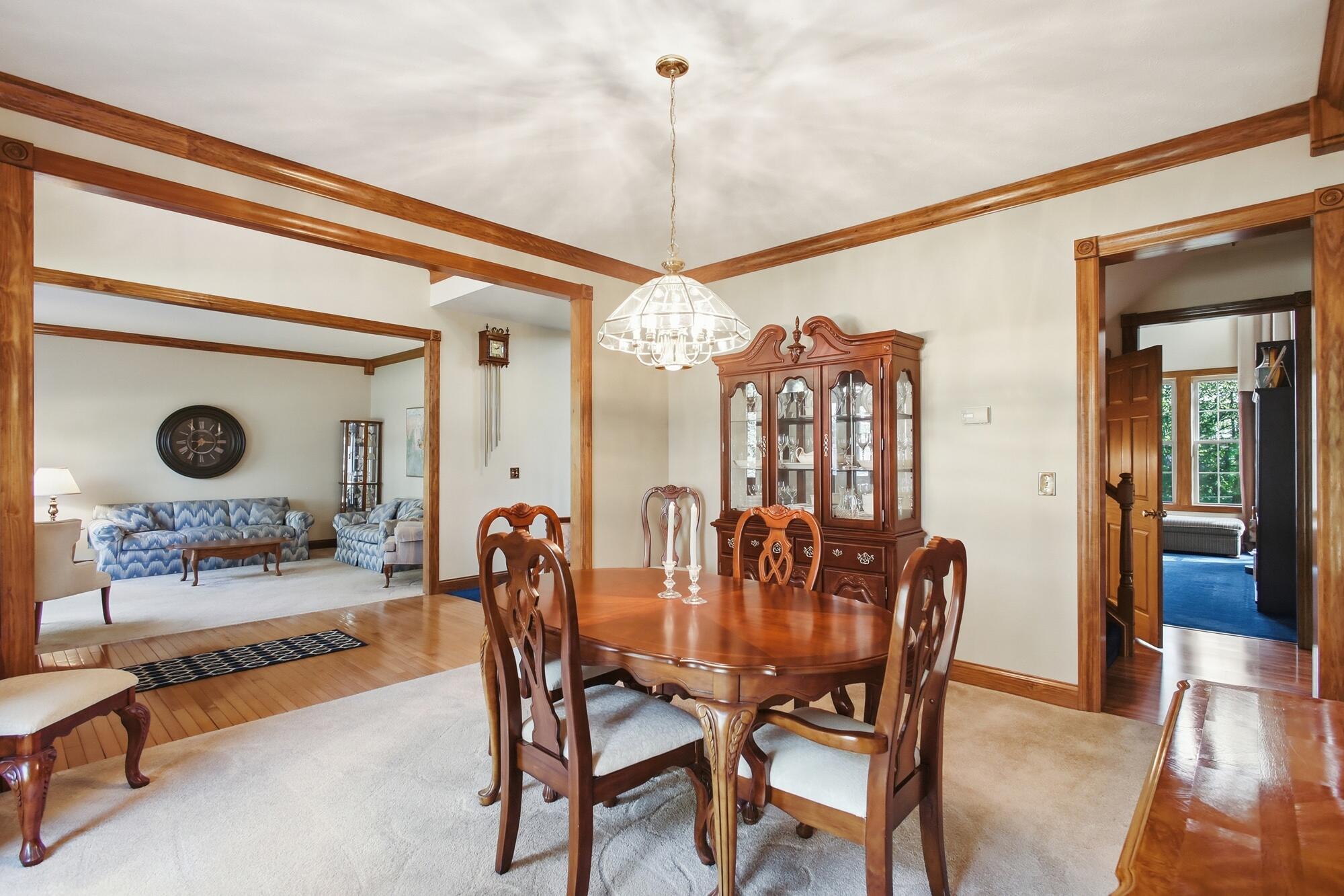 954 Forest Edge Avenue, Springfield, Ohio 45503