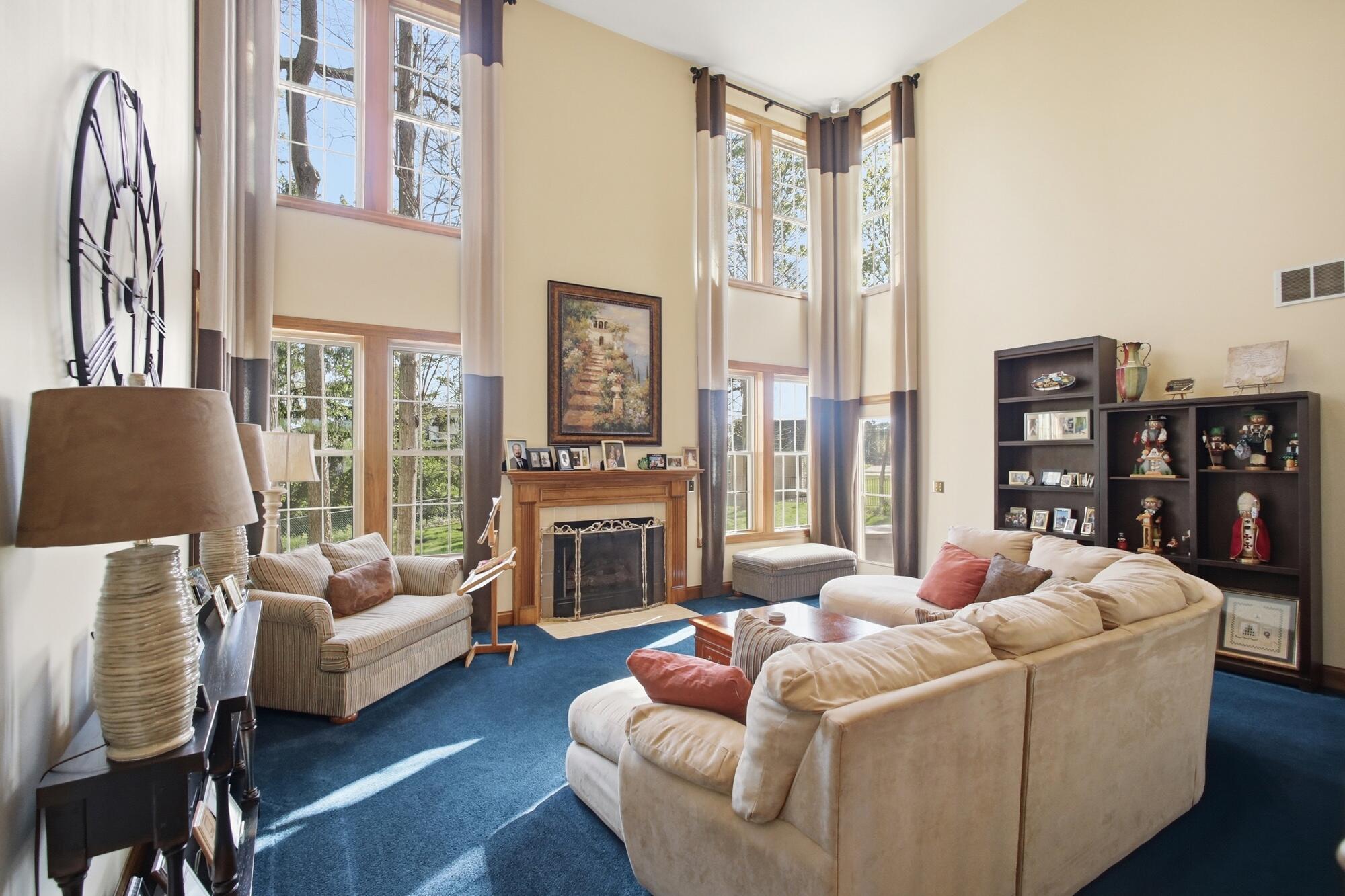 954 Forest Edge Avenue, Springfield, Ohio 45503