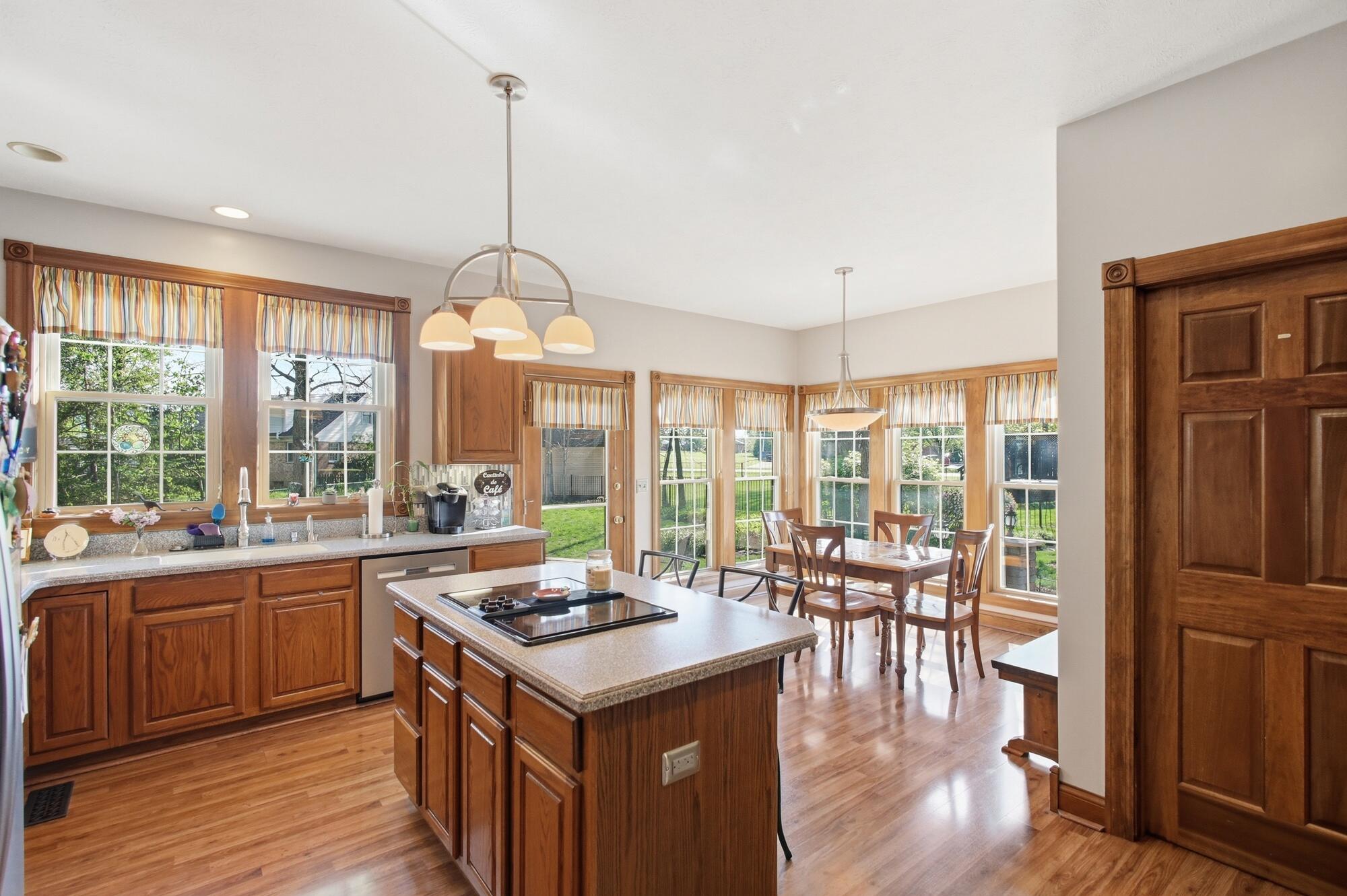 954 Forest Edge Avenue, Springfield, Ohio 45503