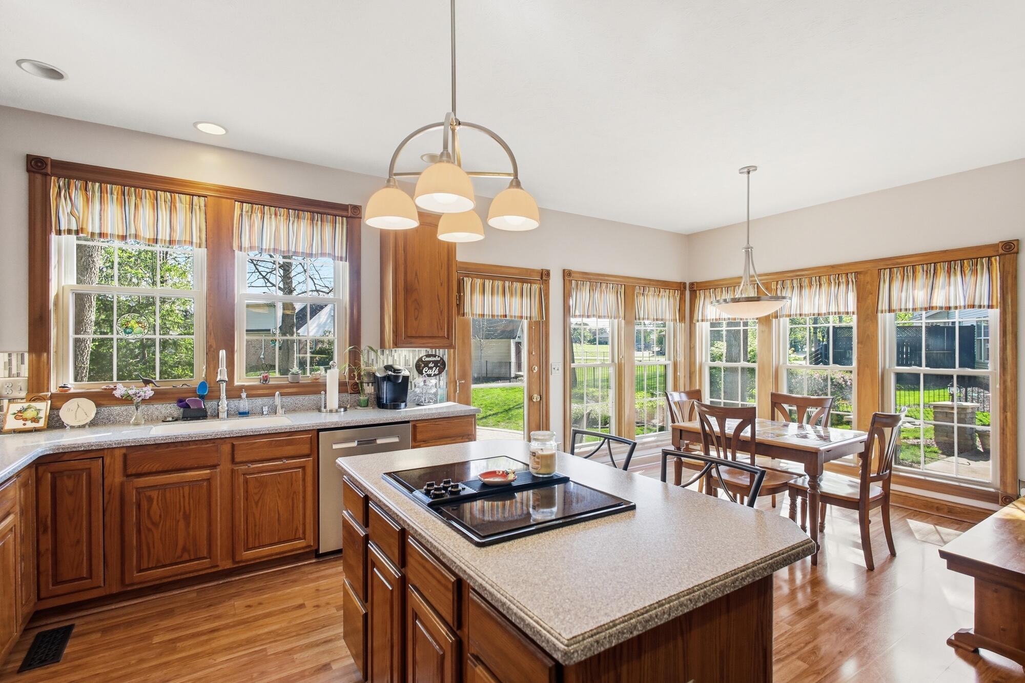 954 Forest Edge Avenue, Springfield, Ohio 45503