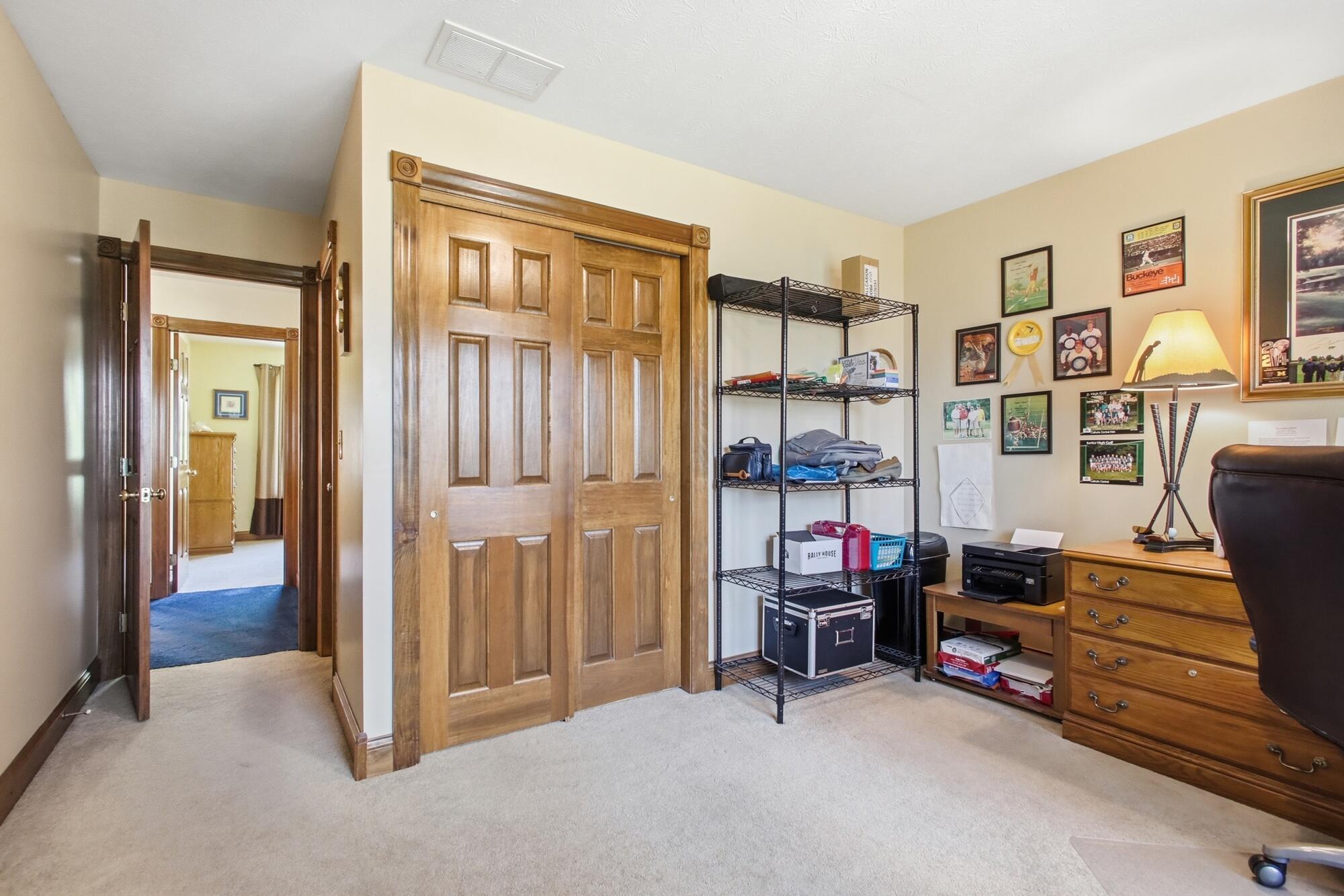 954 Forest Edge Avenue, Springfield, Ohio 45503