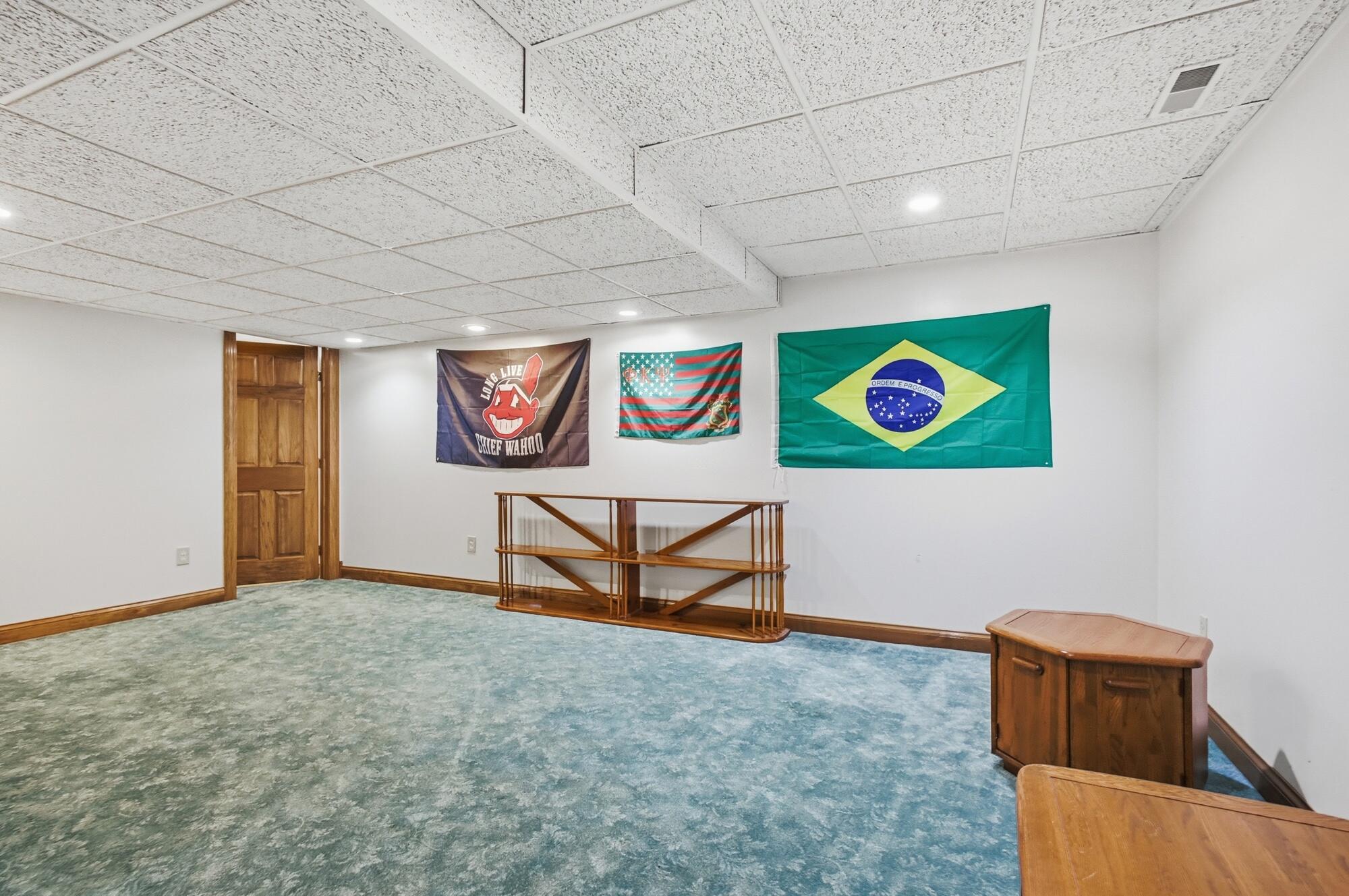 954 Forest Edge Avenue, Springfield, Ohio 45503