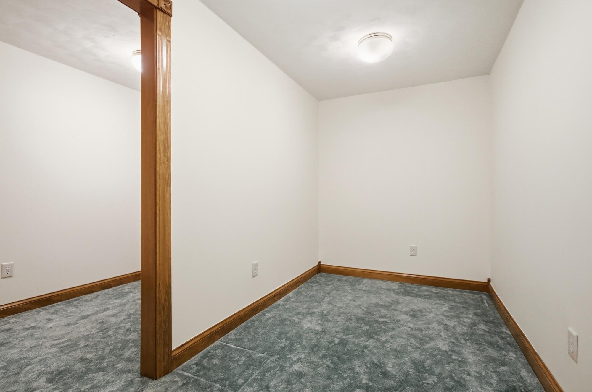 954 Forest Edge Avenue, Springfield, Ohio 45503