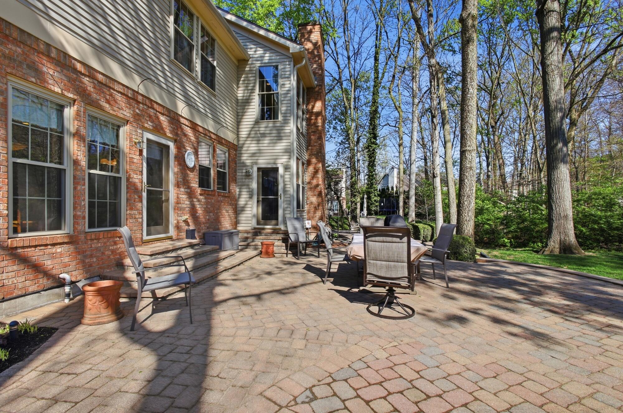 954 Forest Edge Avenue, Springfield, Ohio 45503