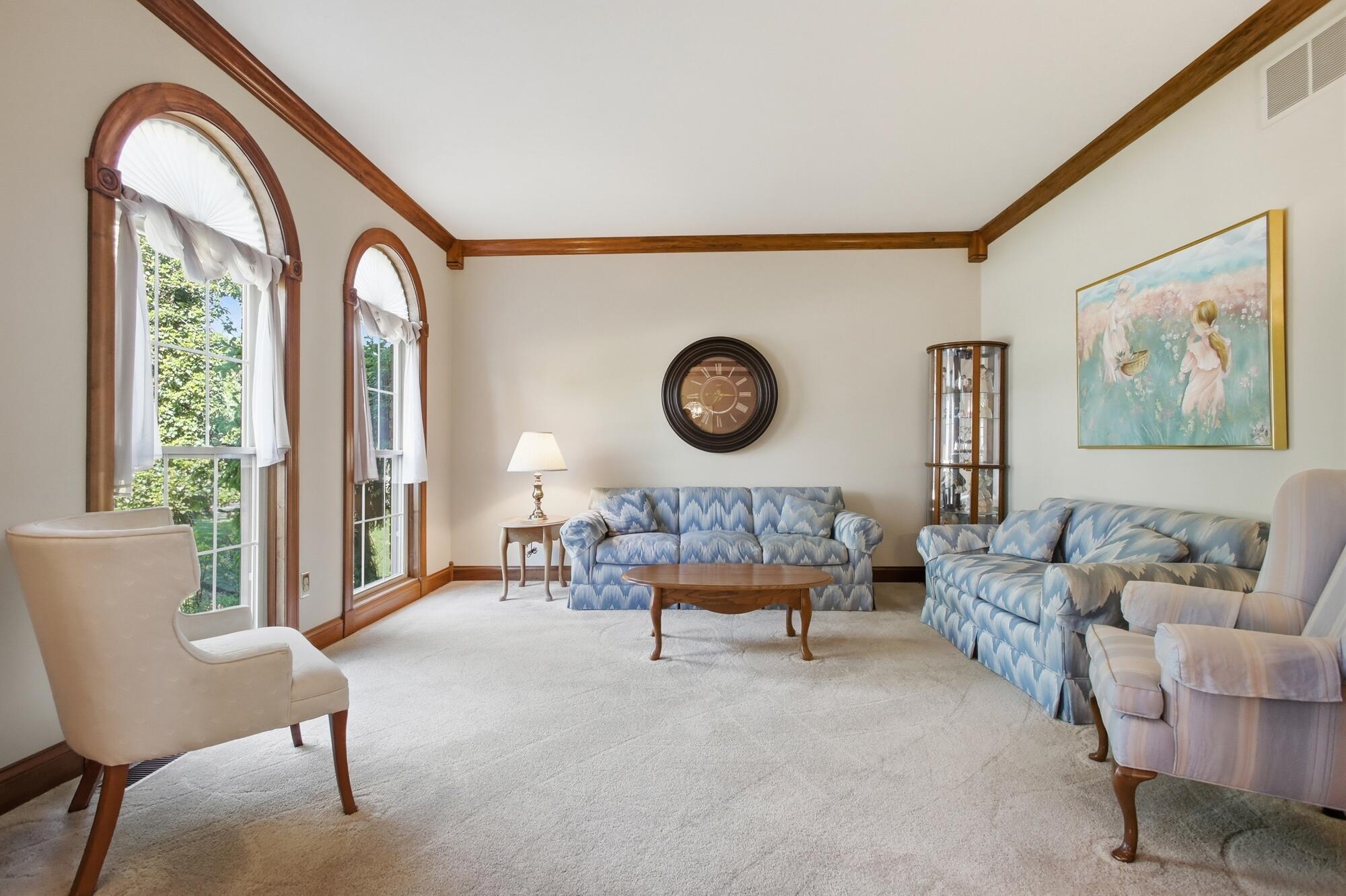 954 Forest Edge Avenue, Springfield, Ohio 45503