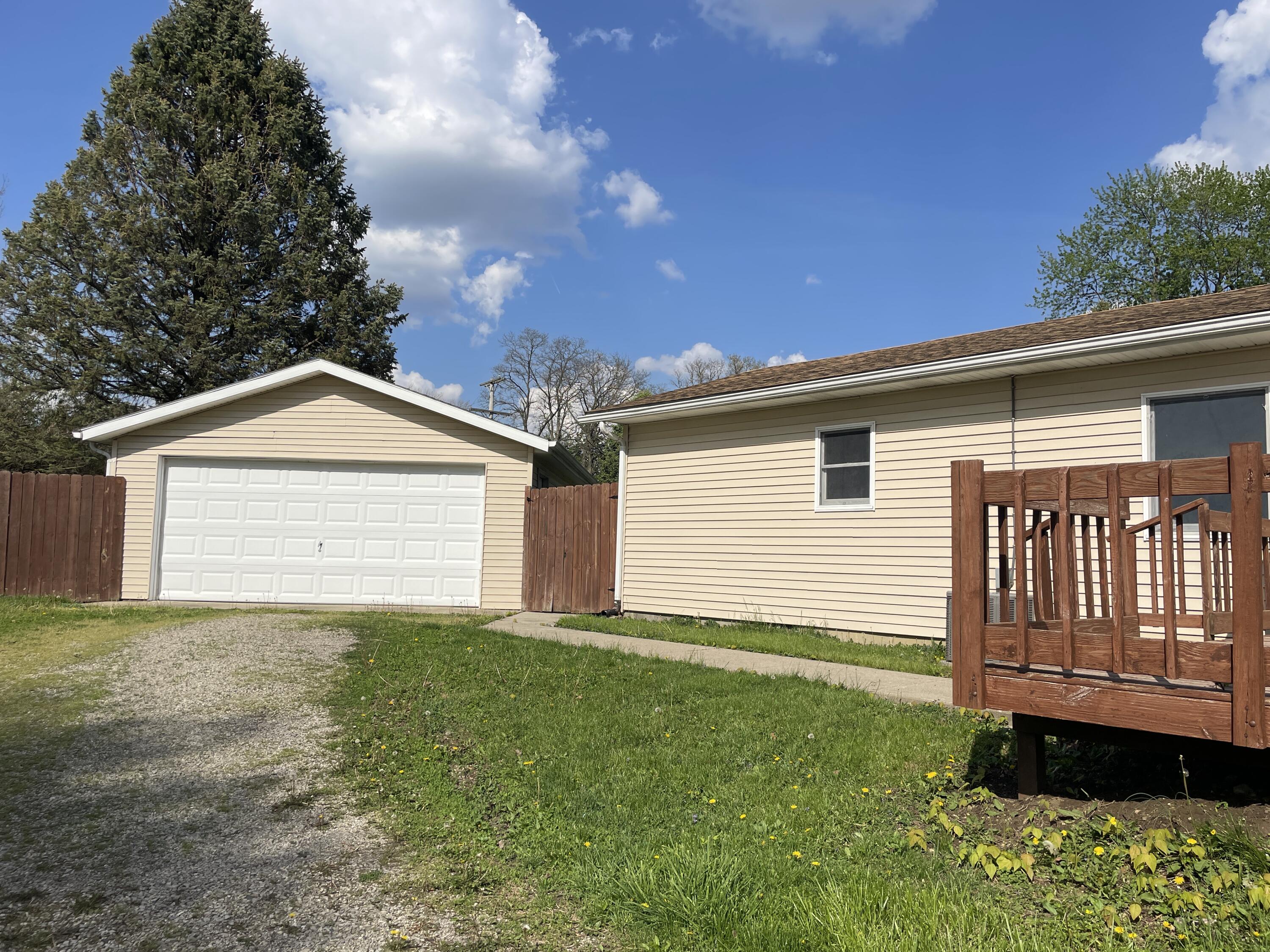 216 Carter Avenue, Bellefontaine, Ohio 43311