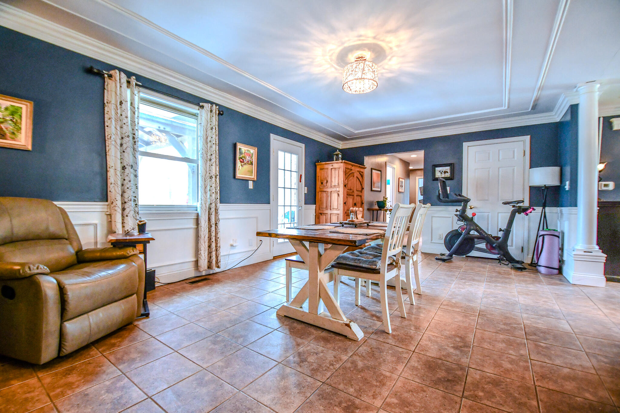 2471 Beechknoll Court, Centerville, Ohio 45458