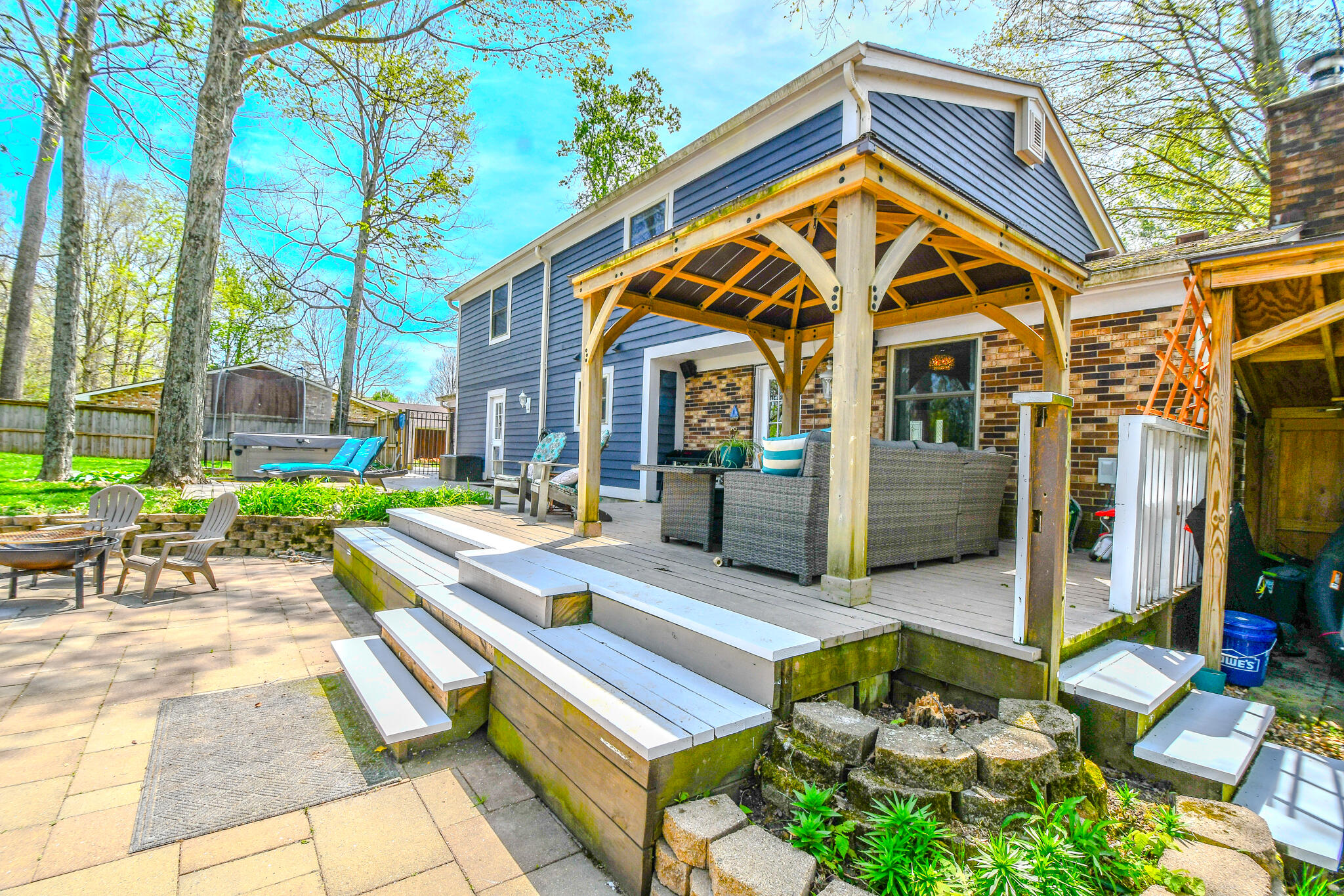 2471 Beechknoll Court, Centerville, Ohio 45458