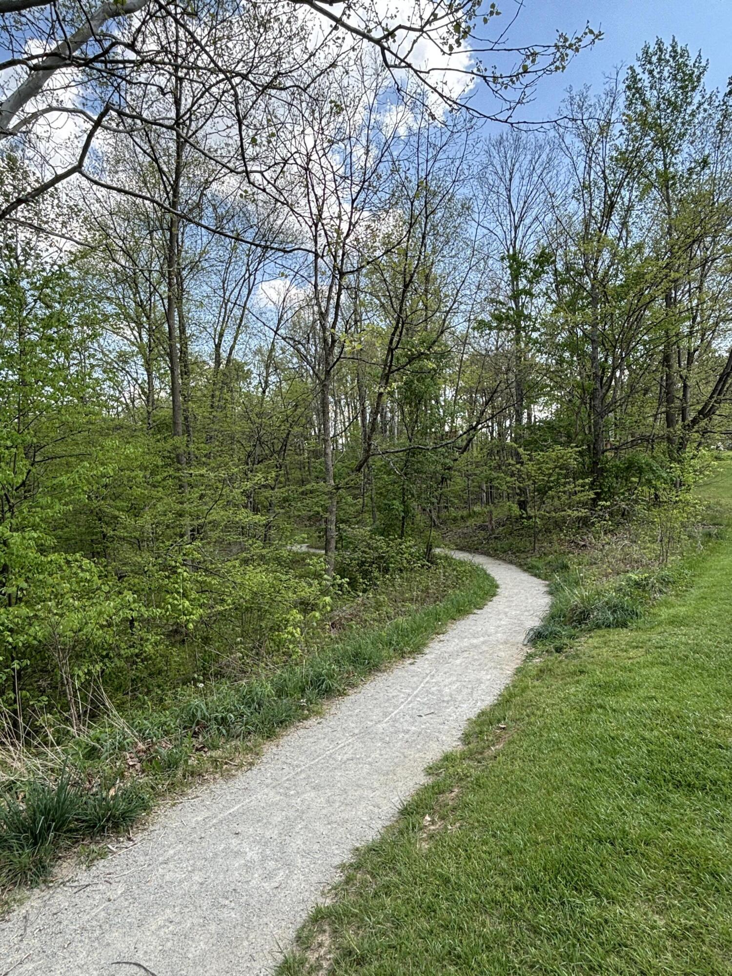 2471 Beechknoll Court, Centerville, Ohio 45458