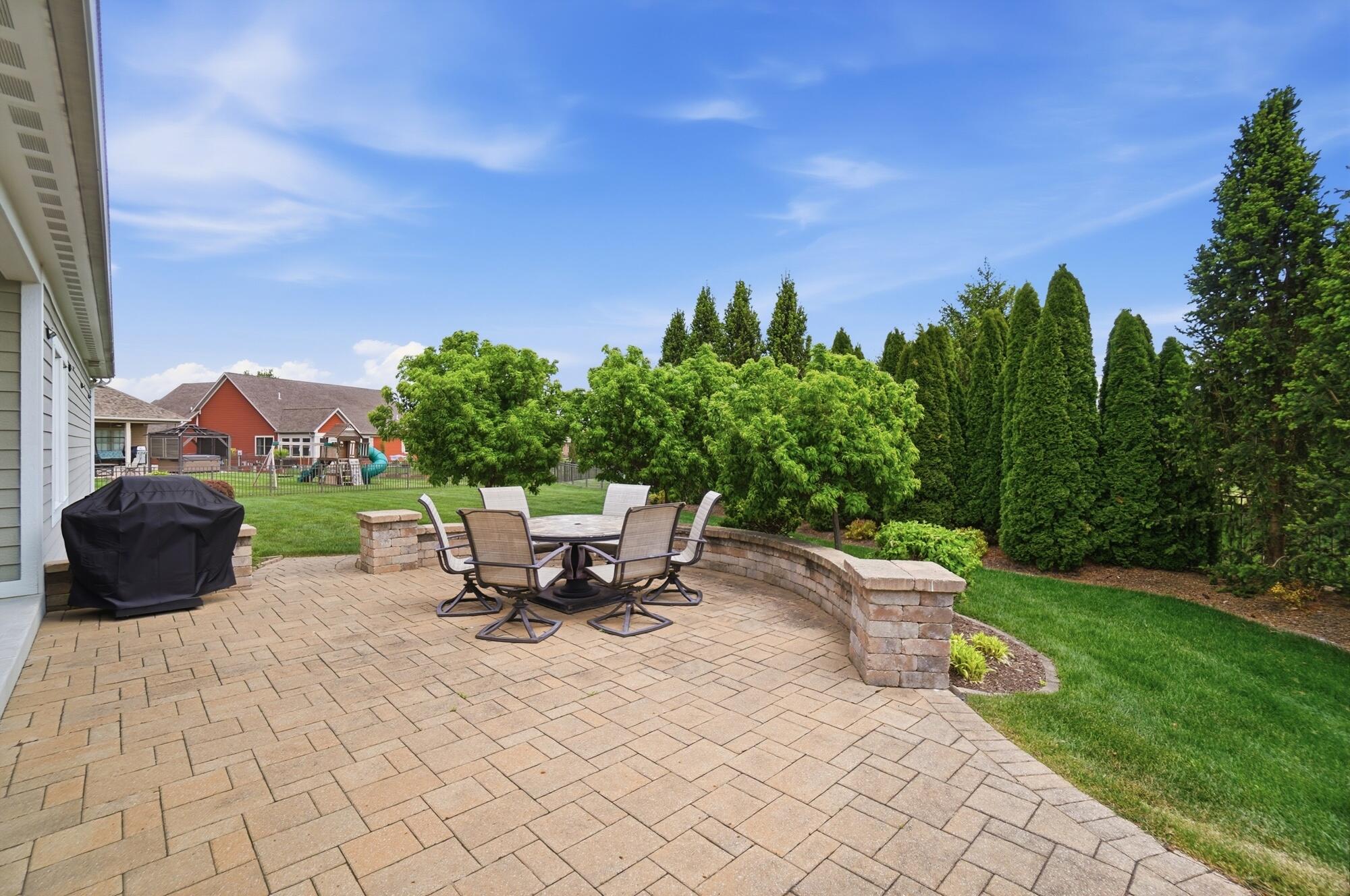 980 Greenmantle Drive, Troy, Ohio 45373