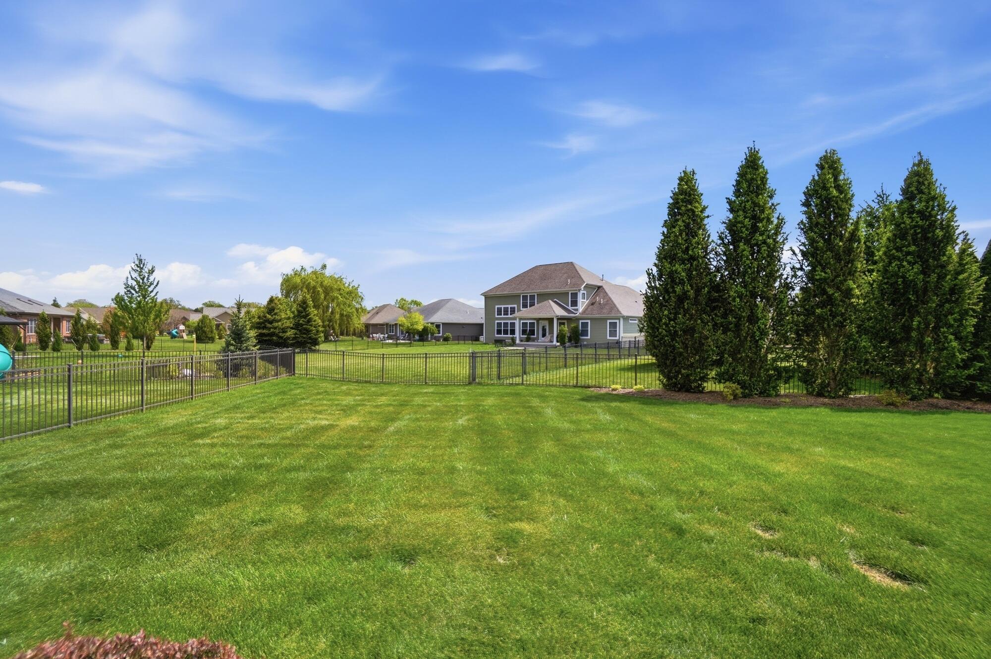 980 Greenmantle Drive, Troy, Ohio 45373