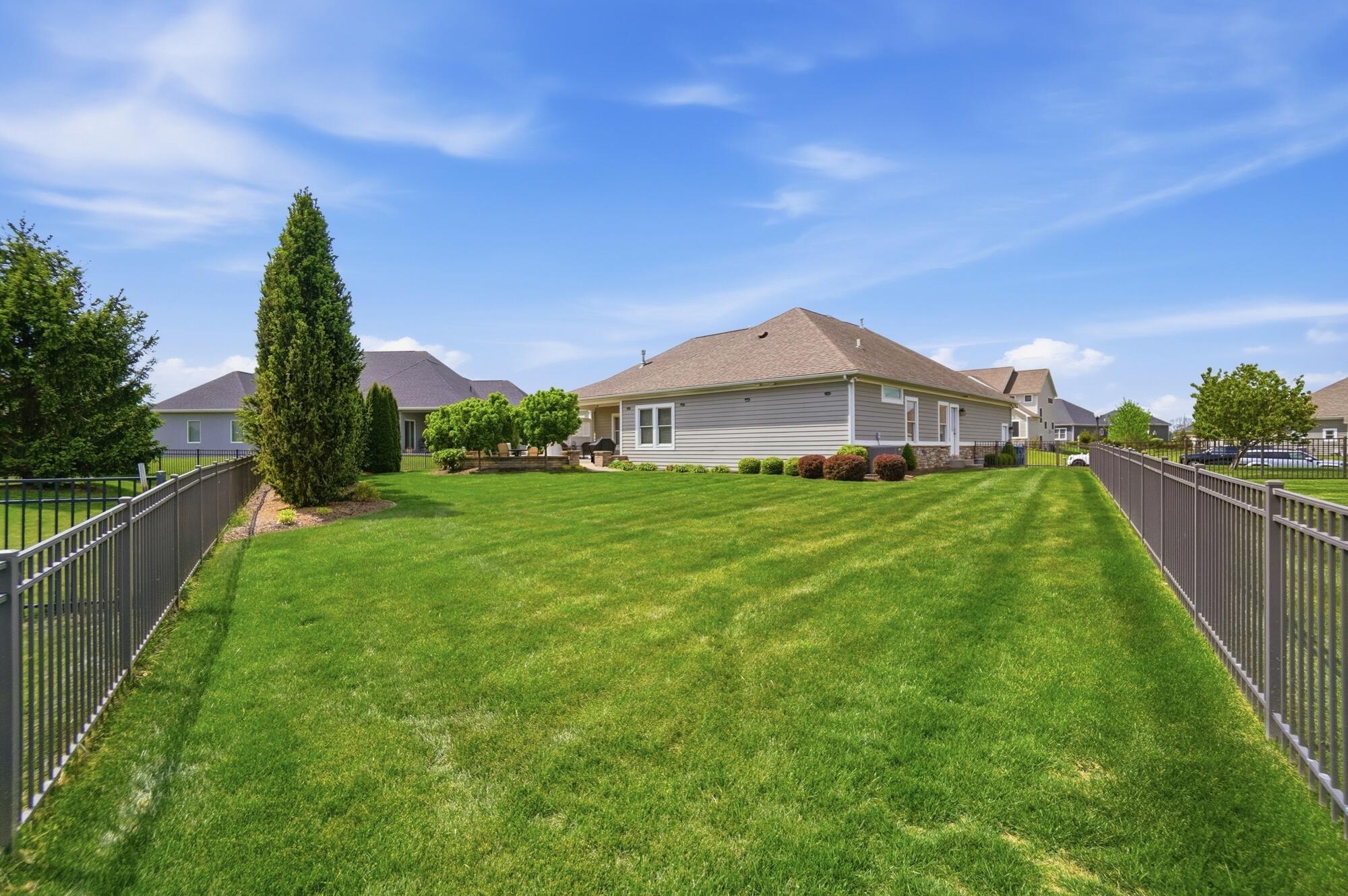 980 Greenmantle Drive, Troy, Ohio 45373