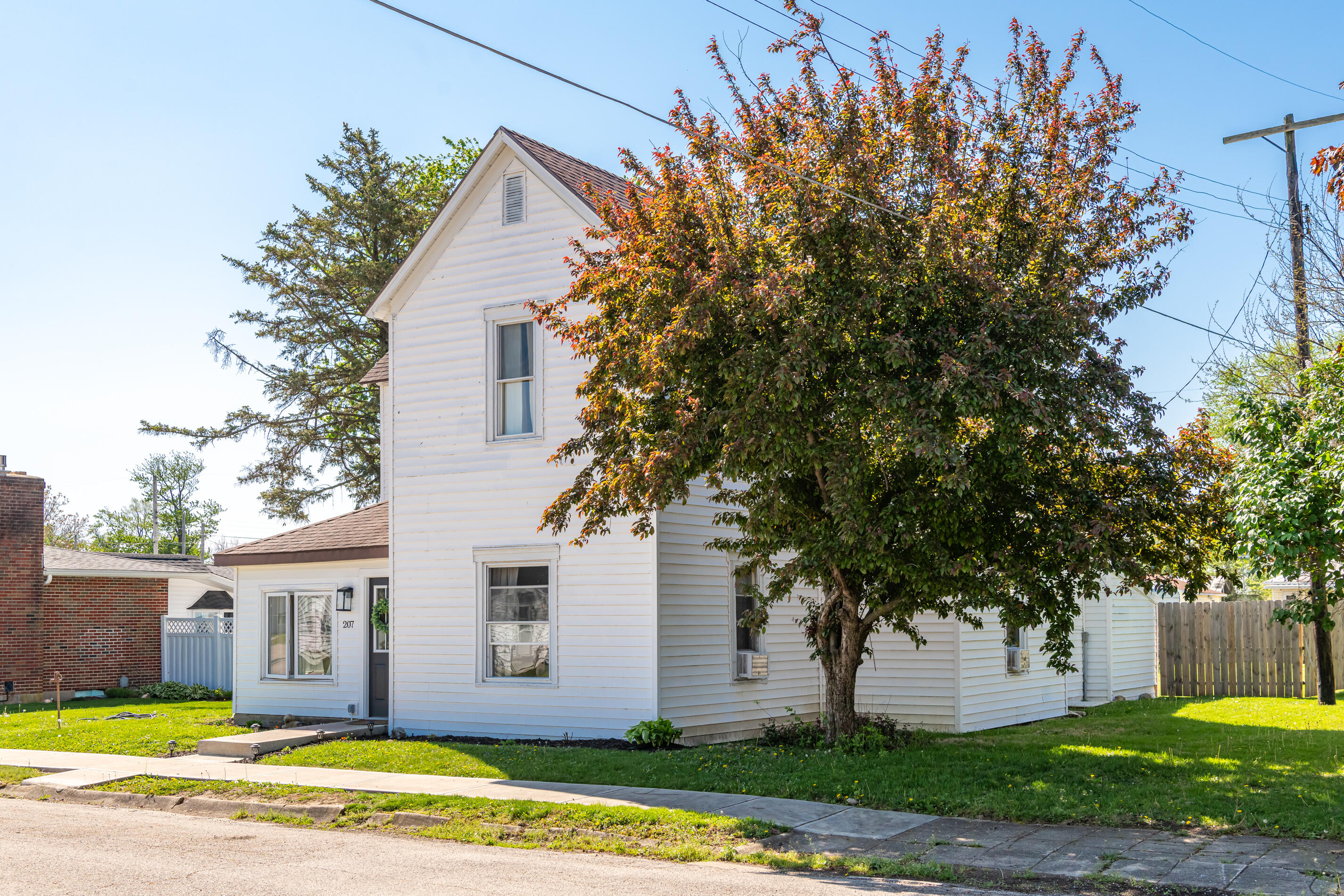 207 North Street, West Manchester, Ohio 45382