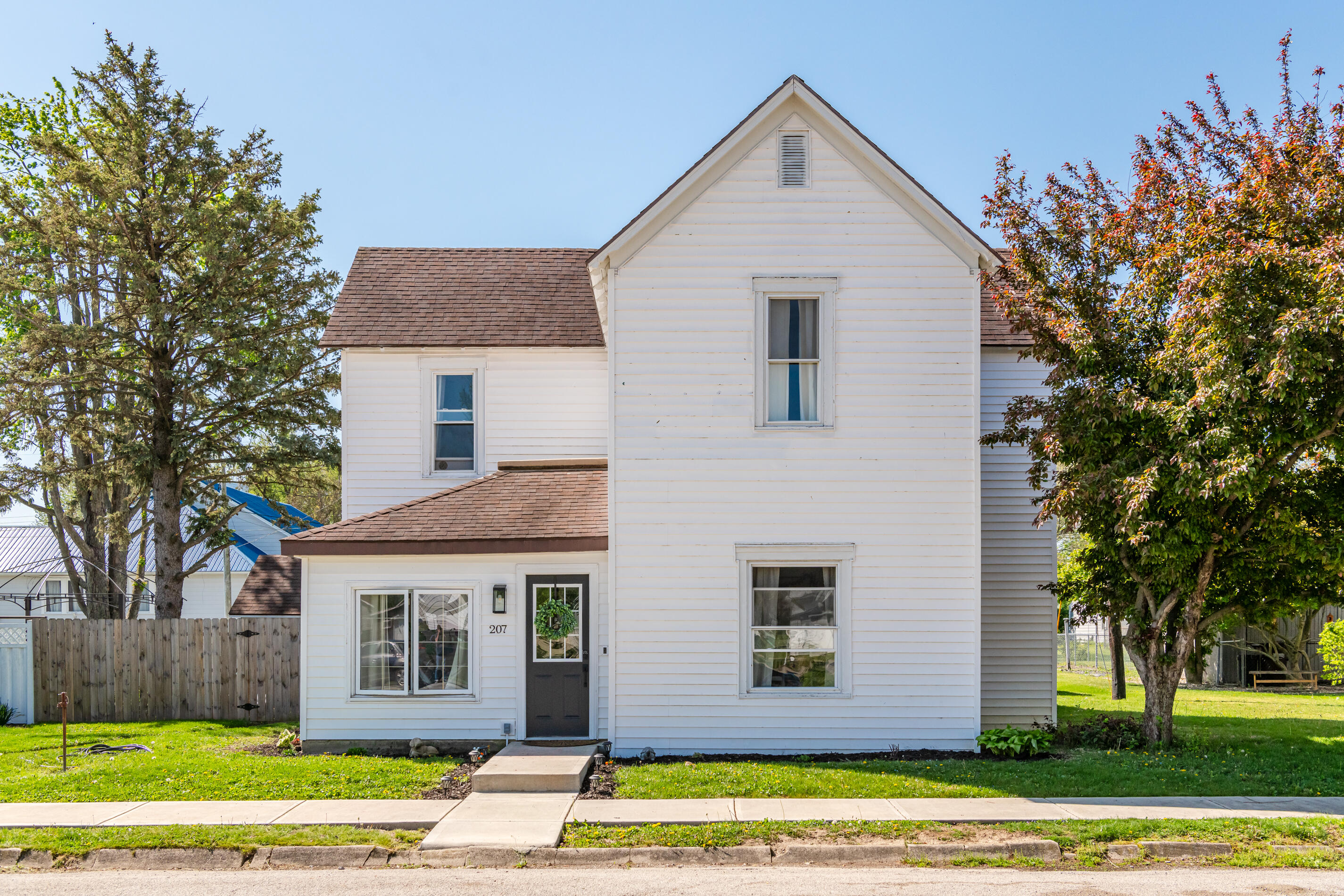 207 North Street, West Manchester, Ohio 45382