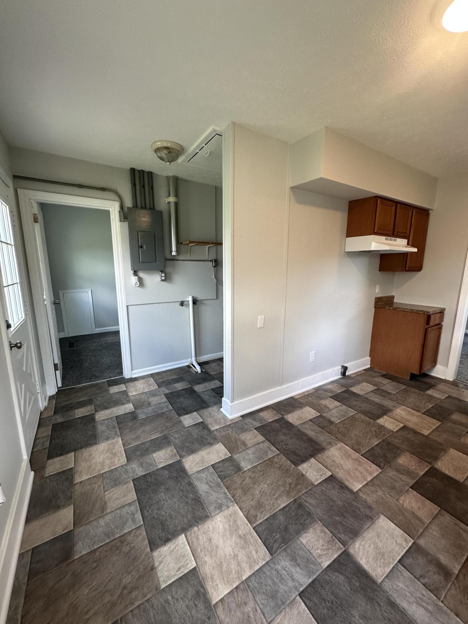 2050 Hadley Road, Springfield, Ohio 45505