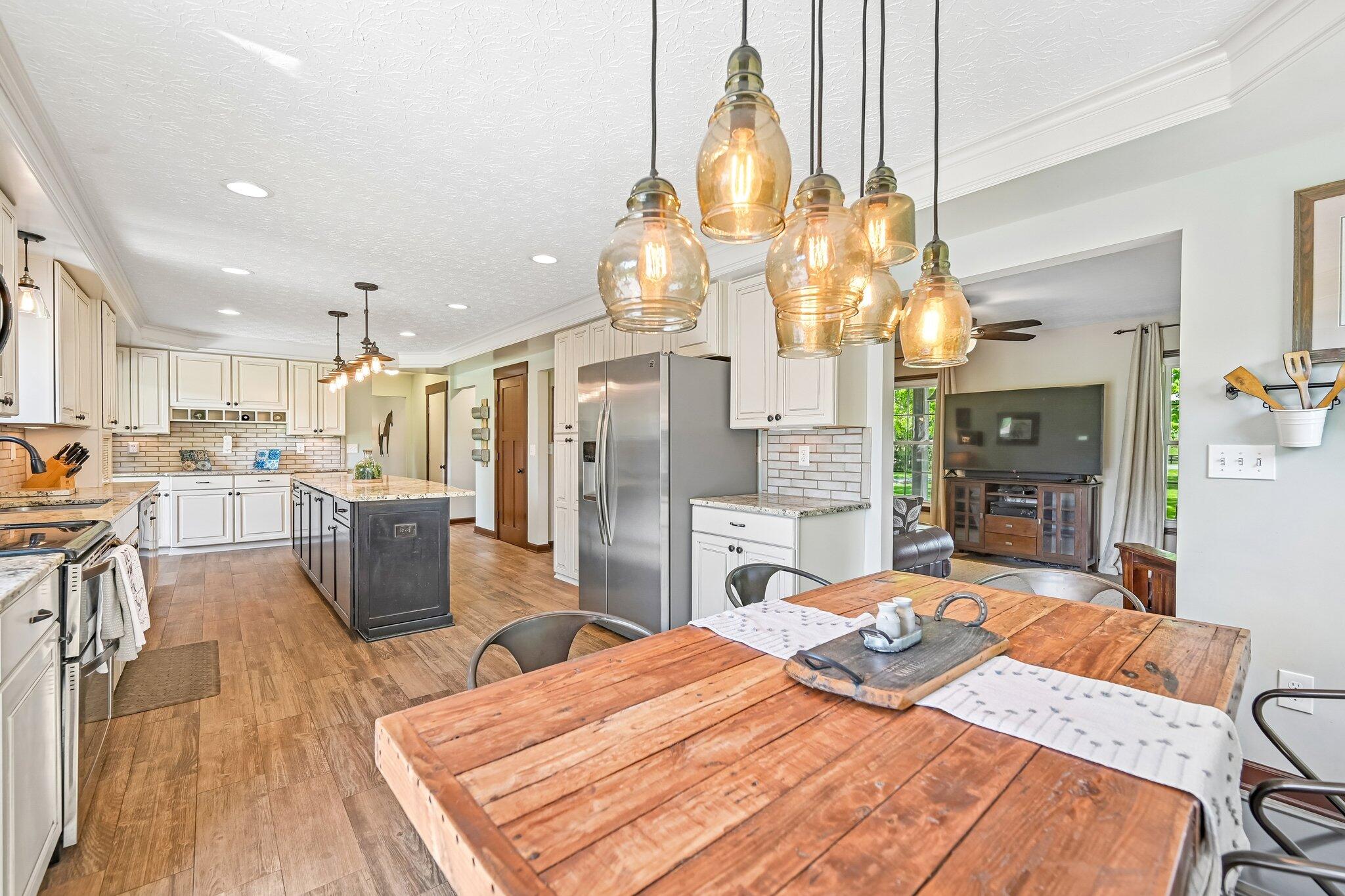 2880 Cheshire Road, Delaware, Ohio 43015