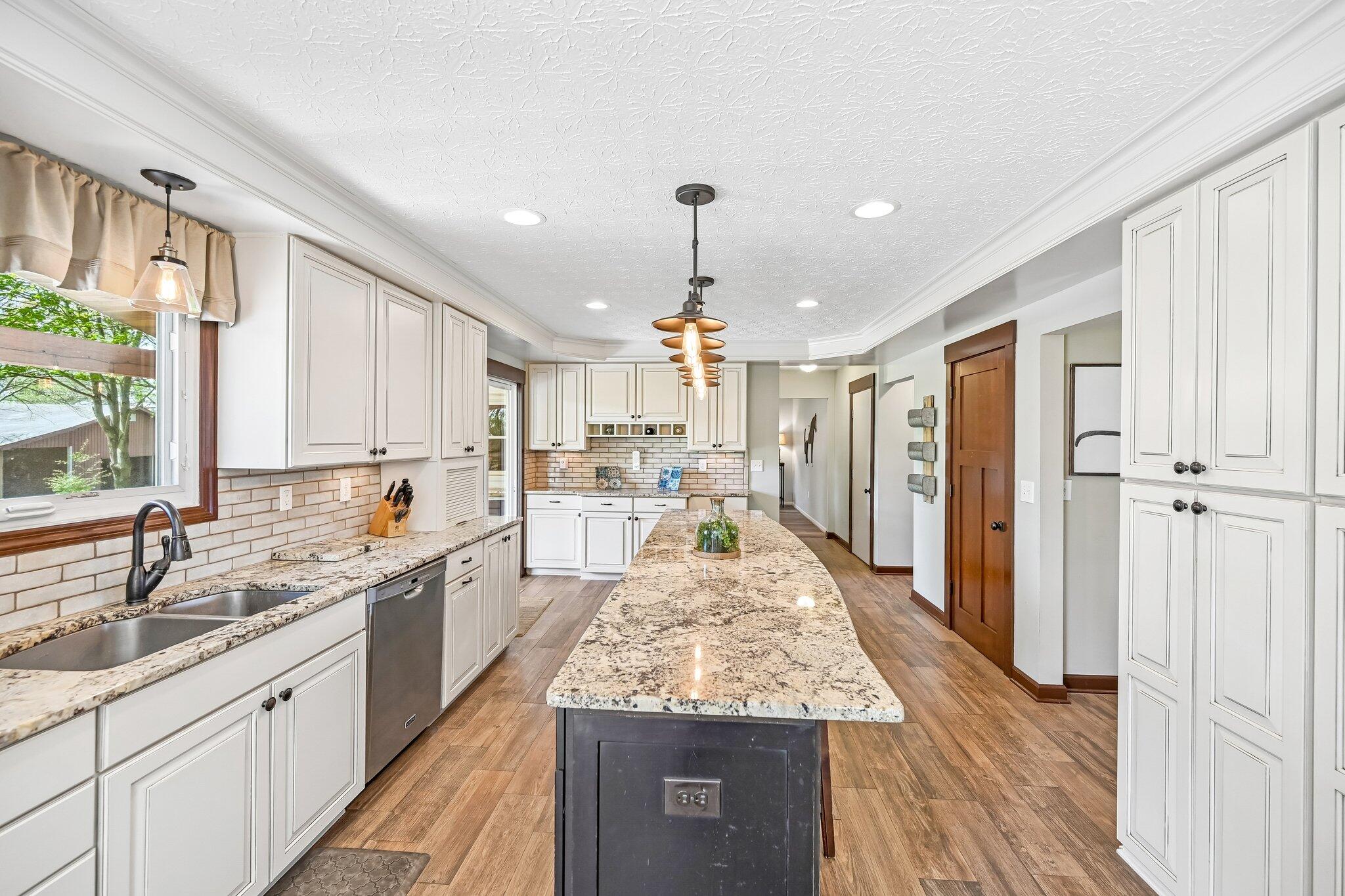 2880 Cheshire Road, Delaware, Ohio 43015