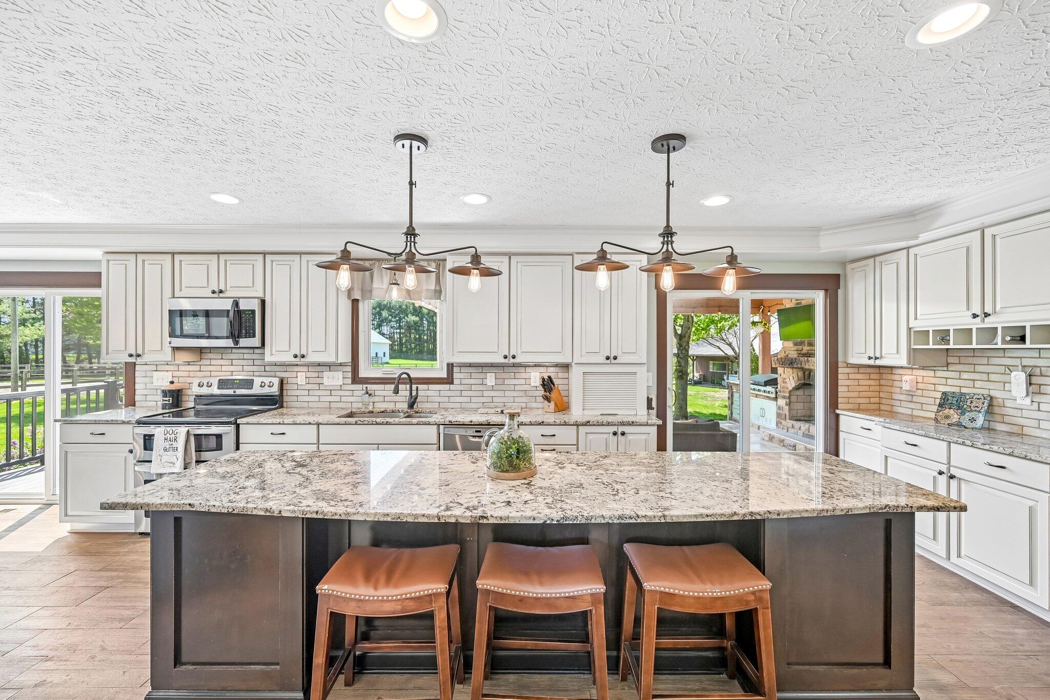 2880 Cheshire Road, Delaware, Ohio 43015